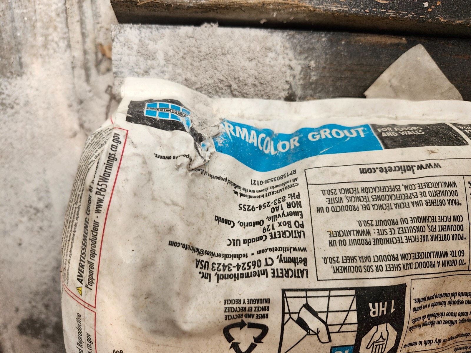Laticrete PermaColor Grout - Sterling Silver 25lbs OPEN BOX