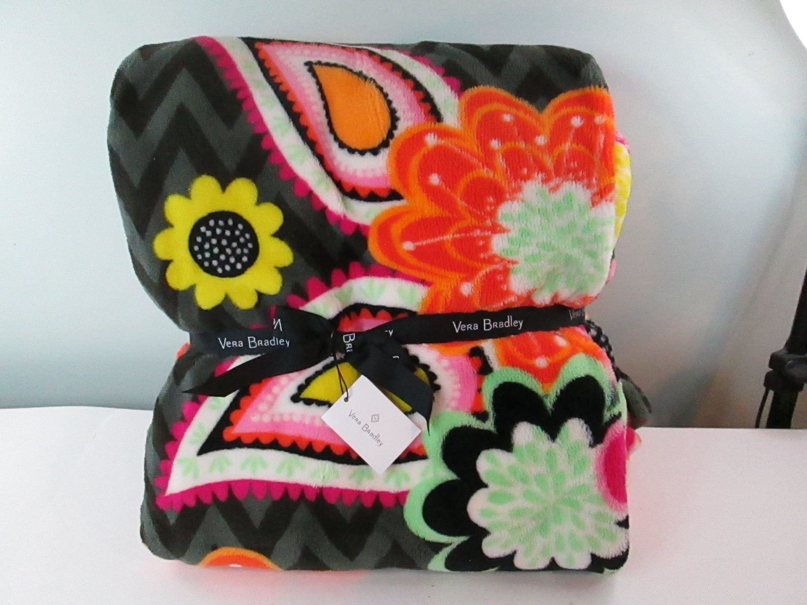 Vera Bradley Retired Ziggy Zinnia Throw Blanket Floral Plush 80" x 50" Soft  NWT