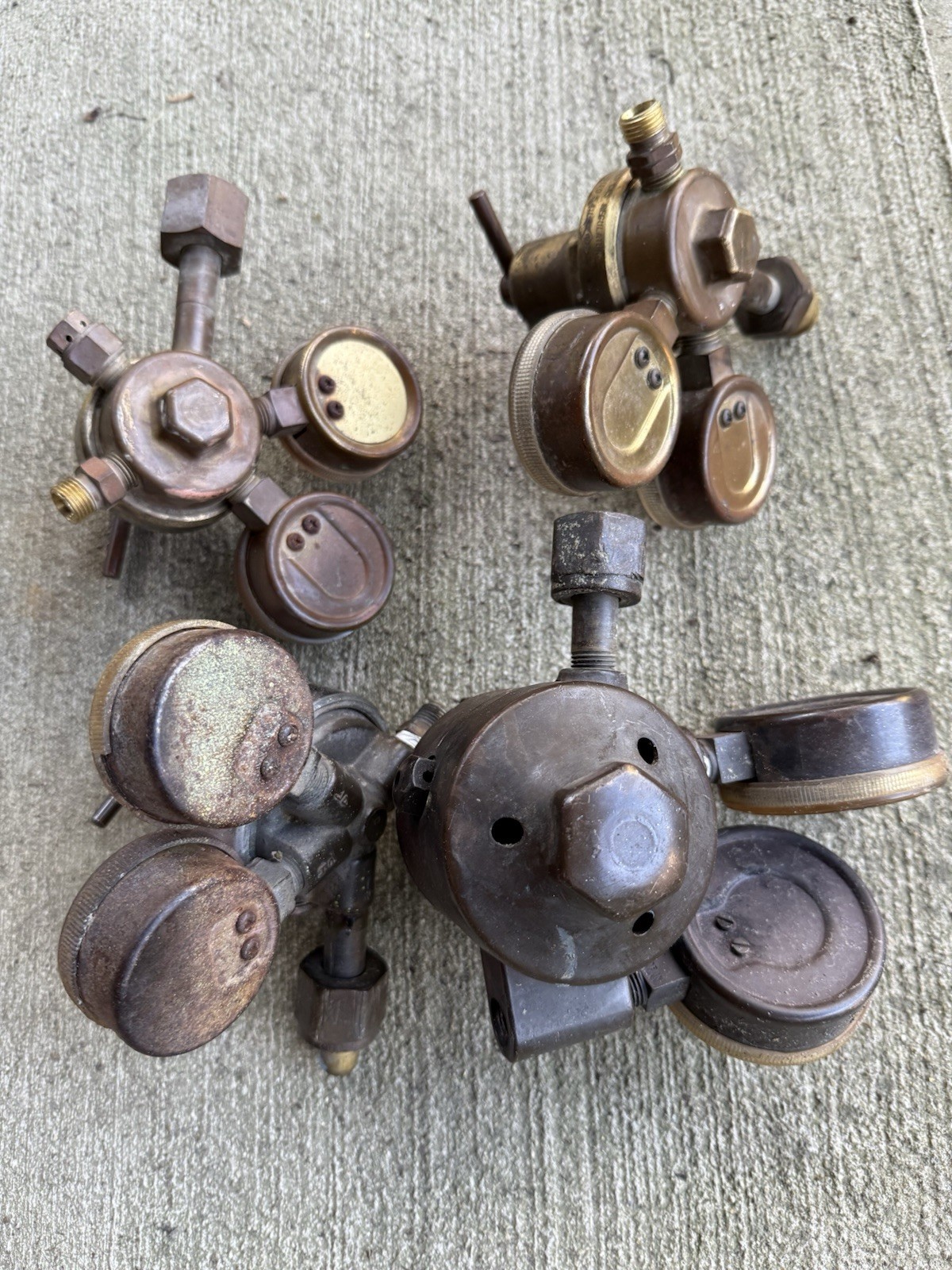 AIRCO + VICTOR Regulators and Gages Lot.  Untested. Parts Only. Possible Repair.