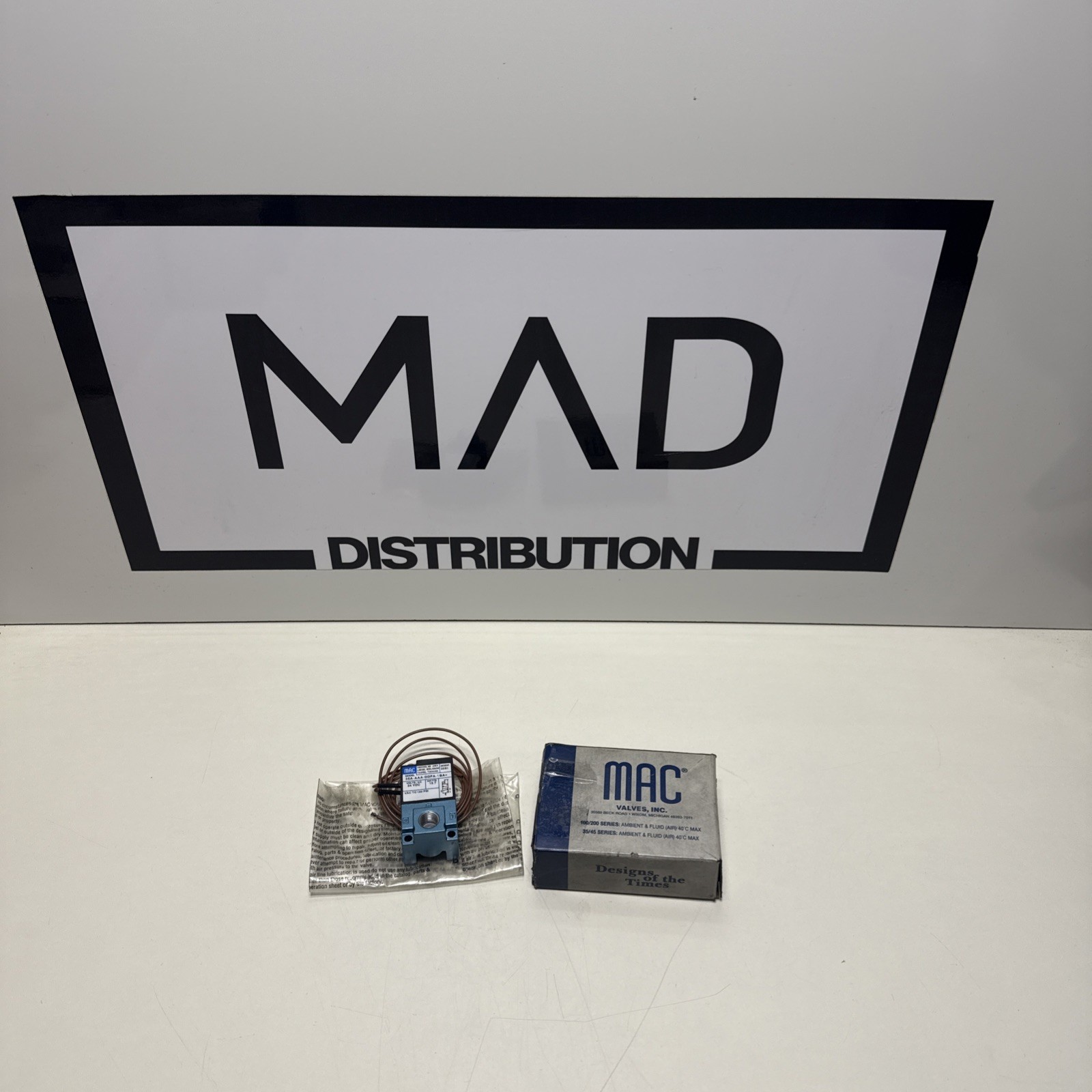 New MAC 35A-AAA-DDFA-1BA Solenoid Valve 1/8"NPT DC24V