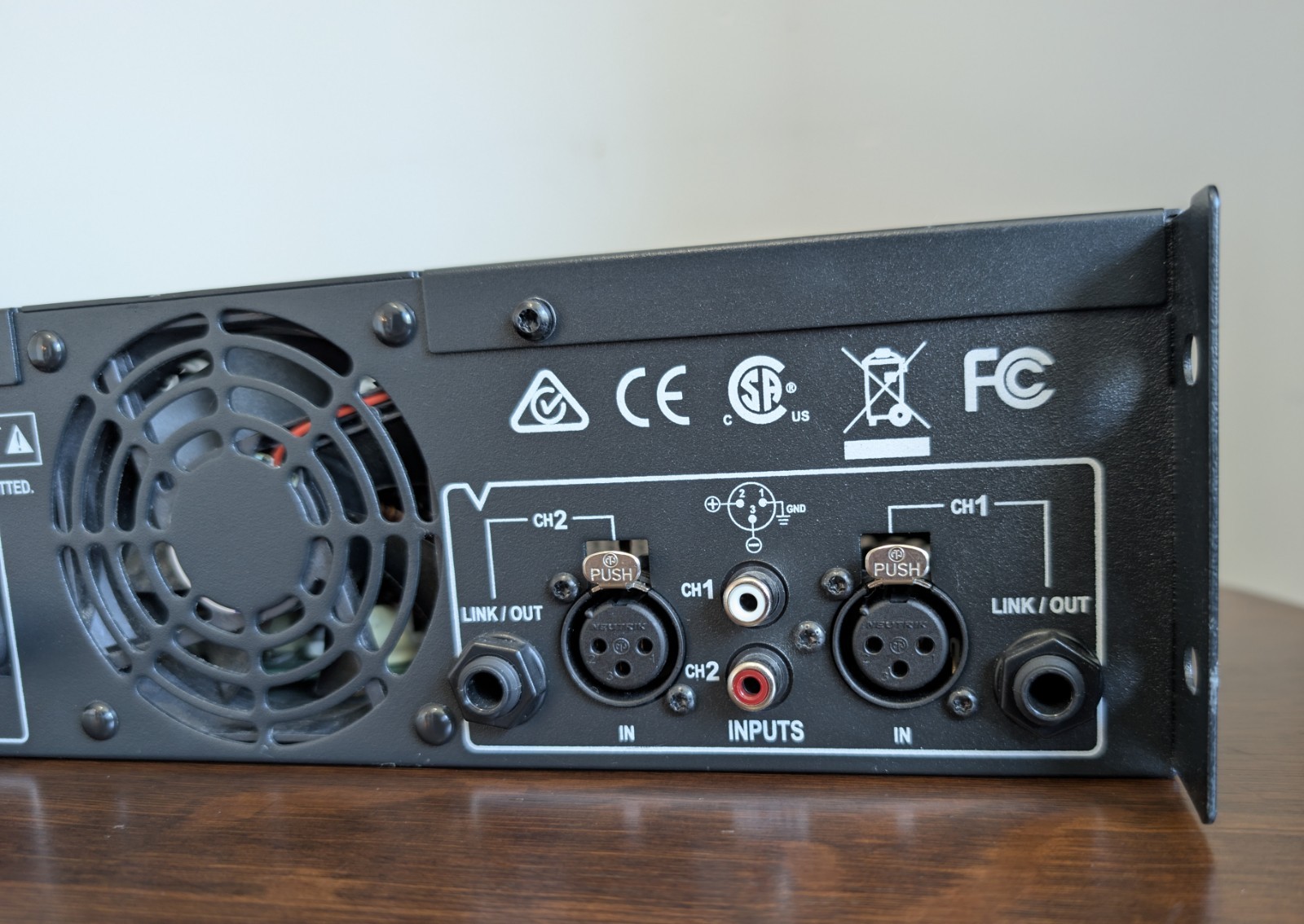 Crown XLS1502 2-Channel 525 Watt Amp Power Amplifier - Tested & Working!
