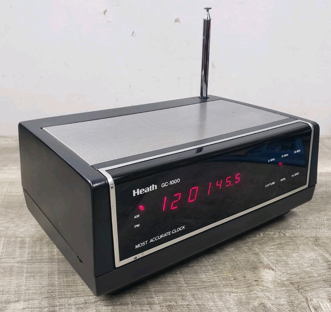 *SEE VIDEO / Powers Up* Vintage Heathkit Heath GC-1000 Most Accurate DIY Clock