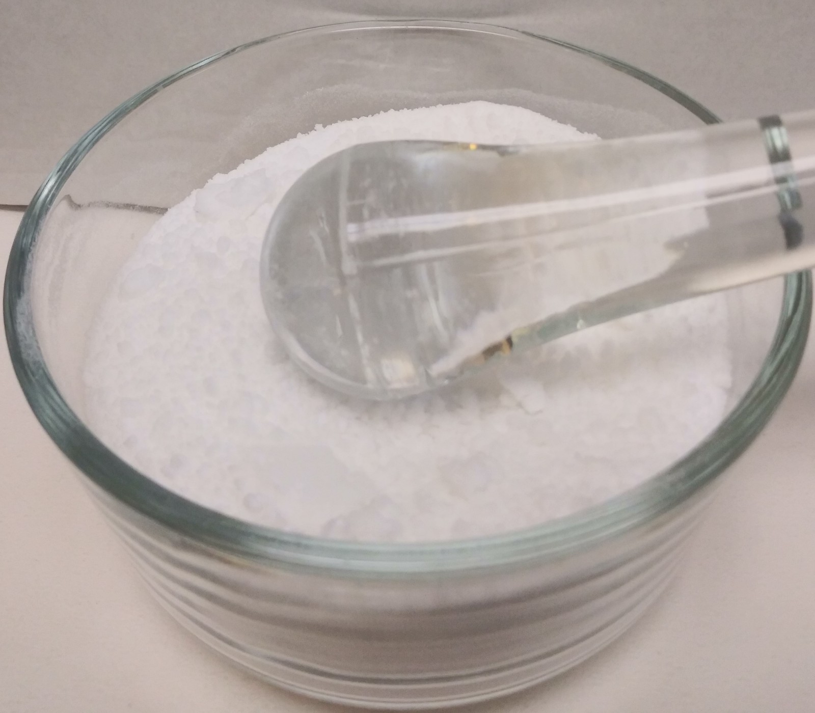 Rochelle salt (Potassium sodium tartrate tetrahydrate, CAS 6381-59-5)
