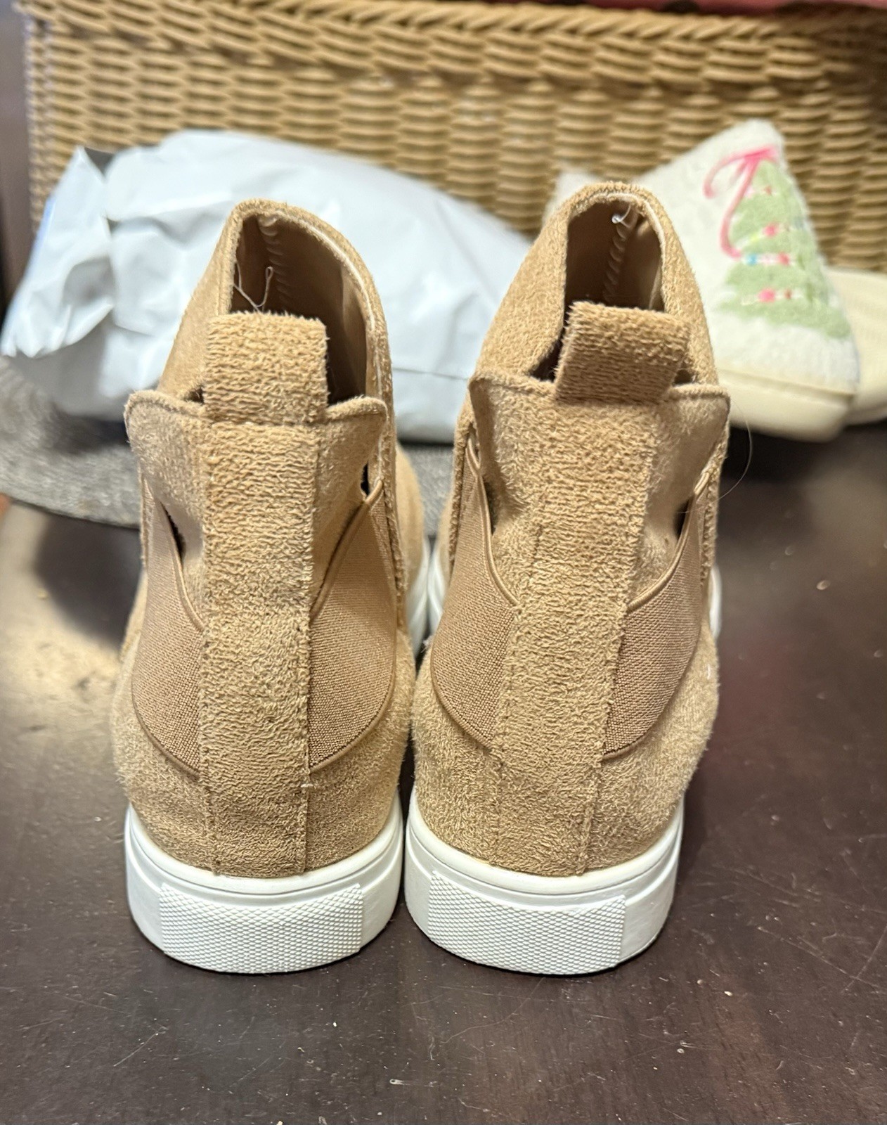 boots womens 8.5 brown boot sneakers