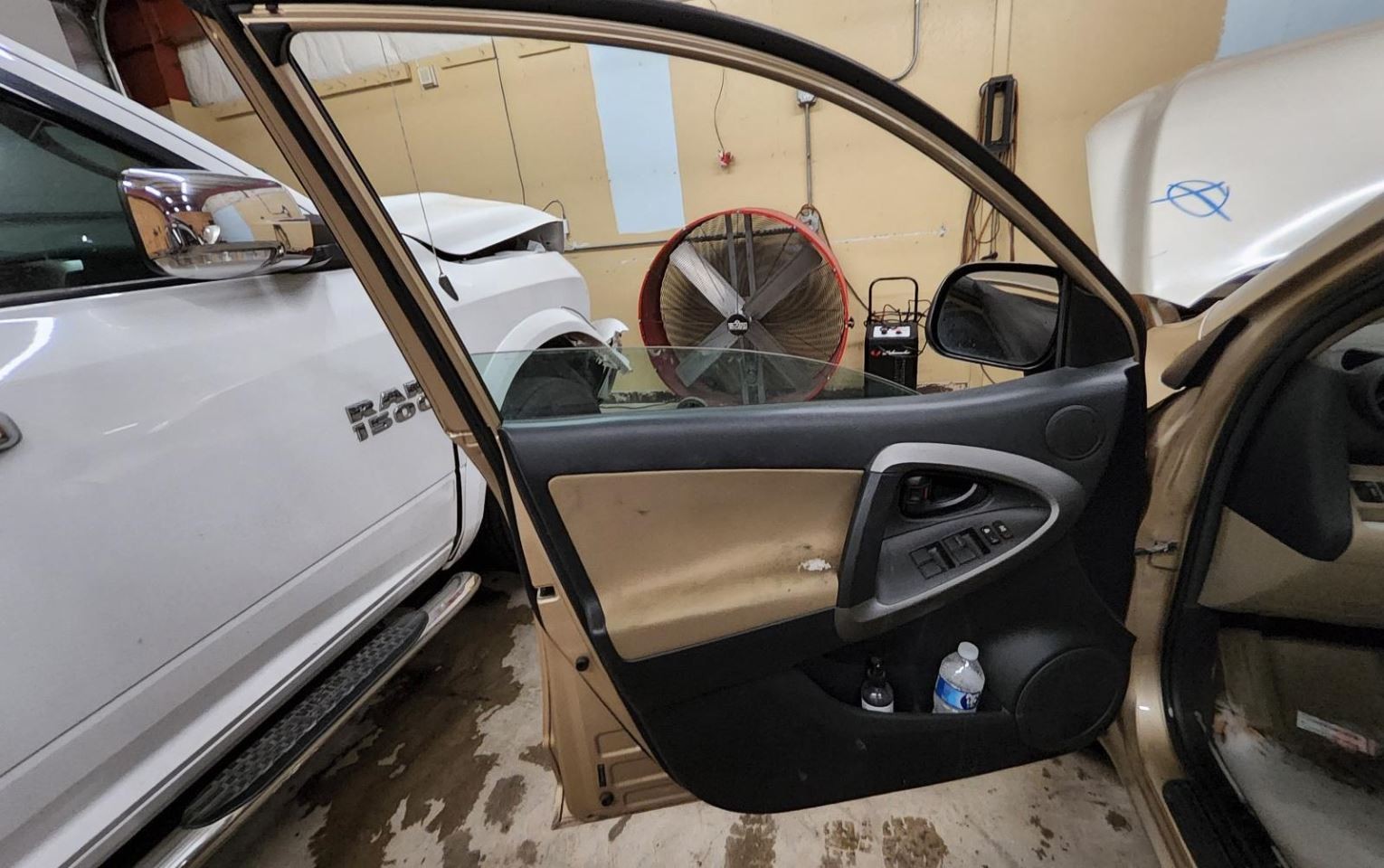 Toyota RAV4 2006-2014 Left Quarter Panel Used 1215