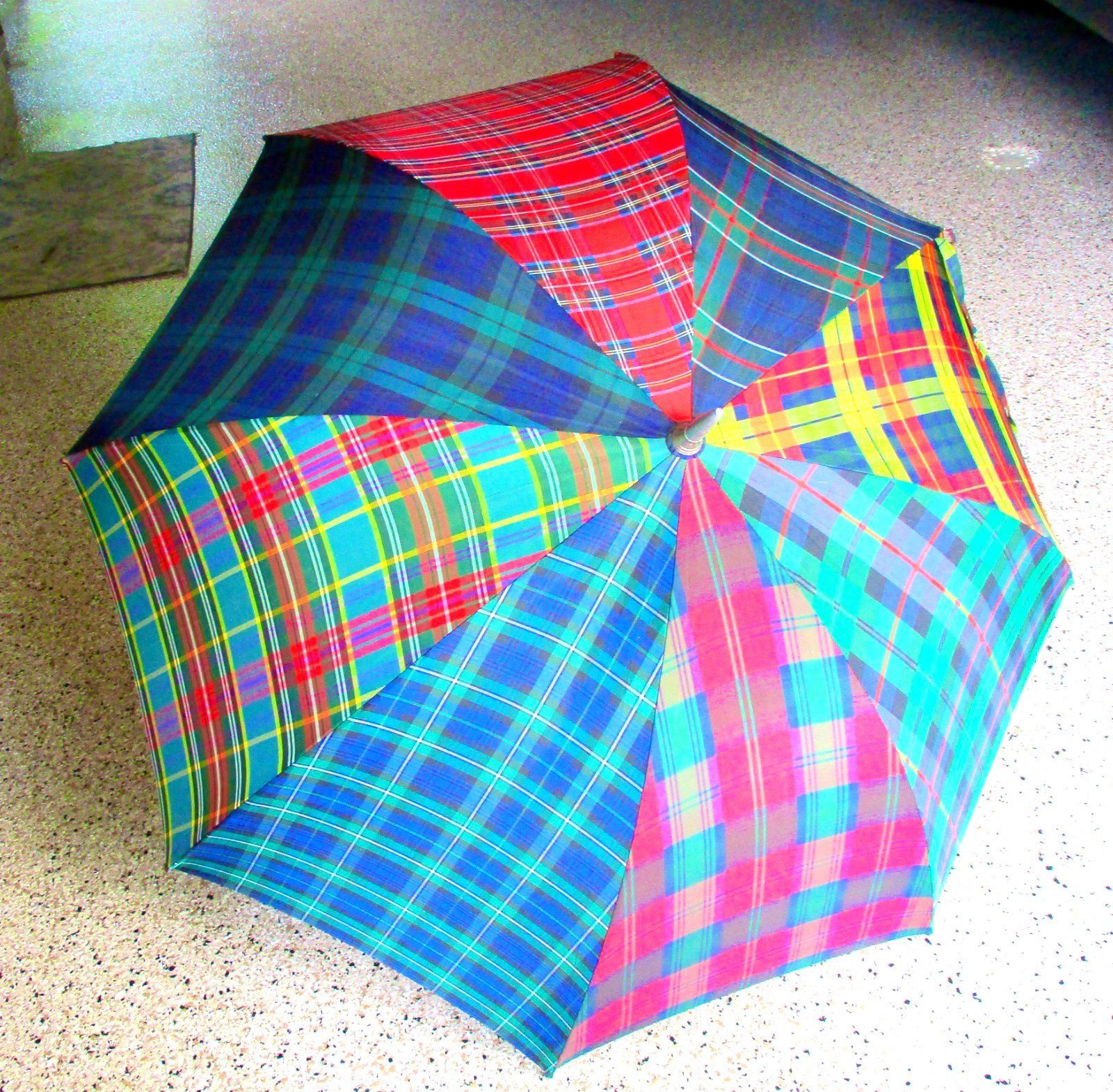 Neiman Marcus Umbrella vintage Large Plaids classy