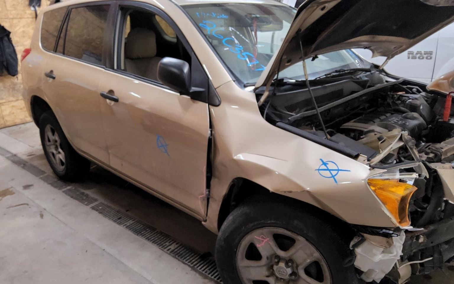 Toyota RAV4 2006-2014 Left Quarter Panel Used 1215