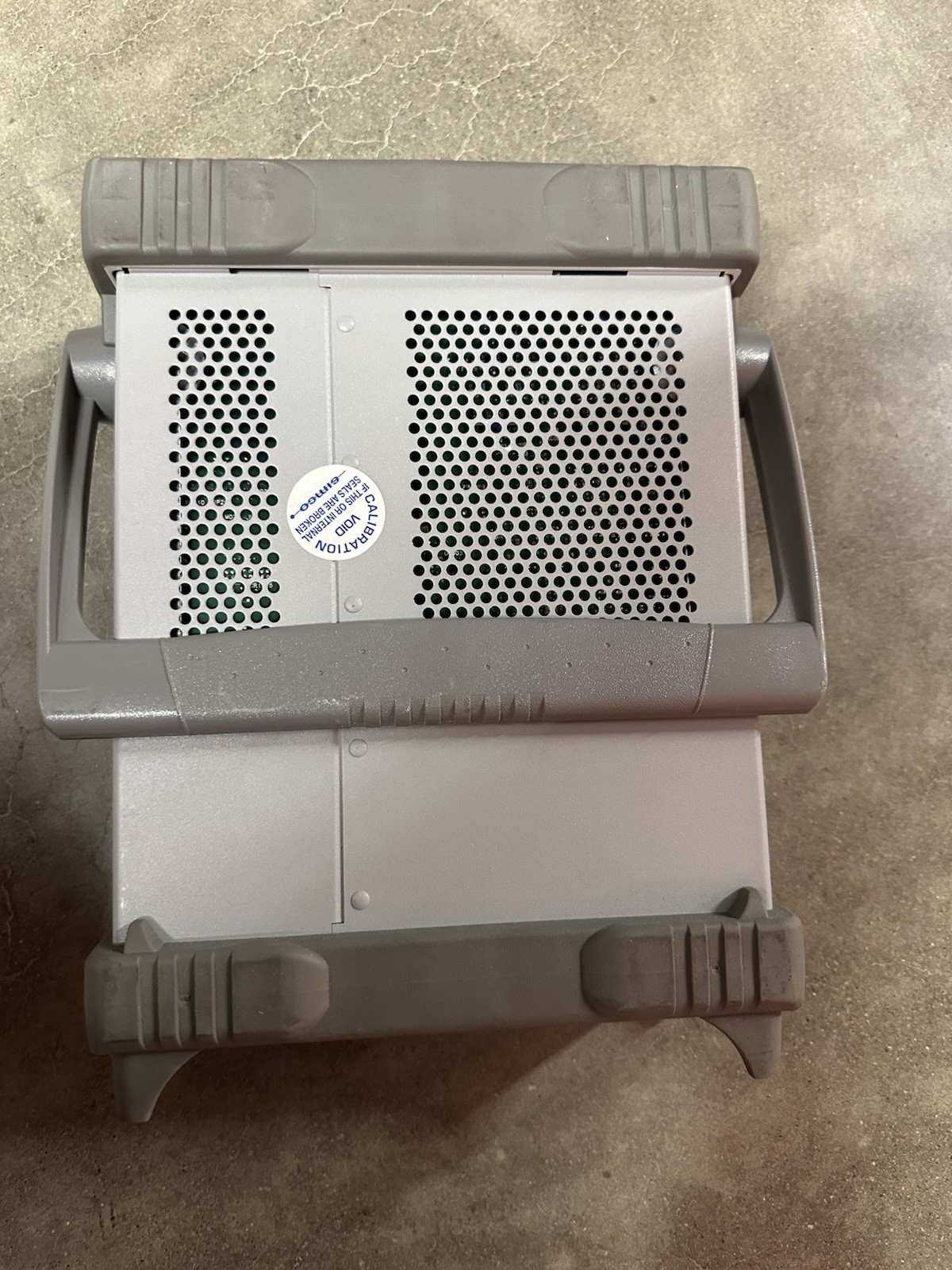 Agilent 33220A 20 MHz Function Arbitrary Waveform Generator