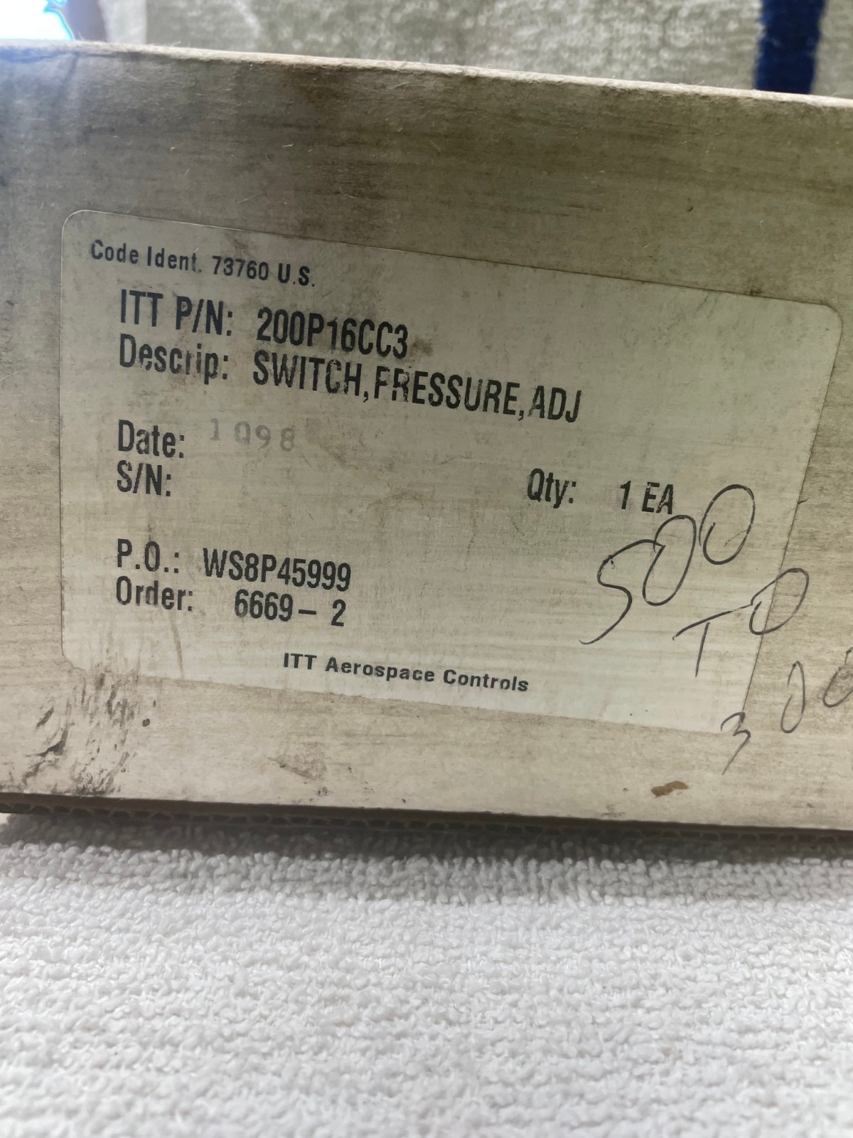 NIB ITT Adjustable Pressure Switch 200P16CC3