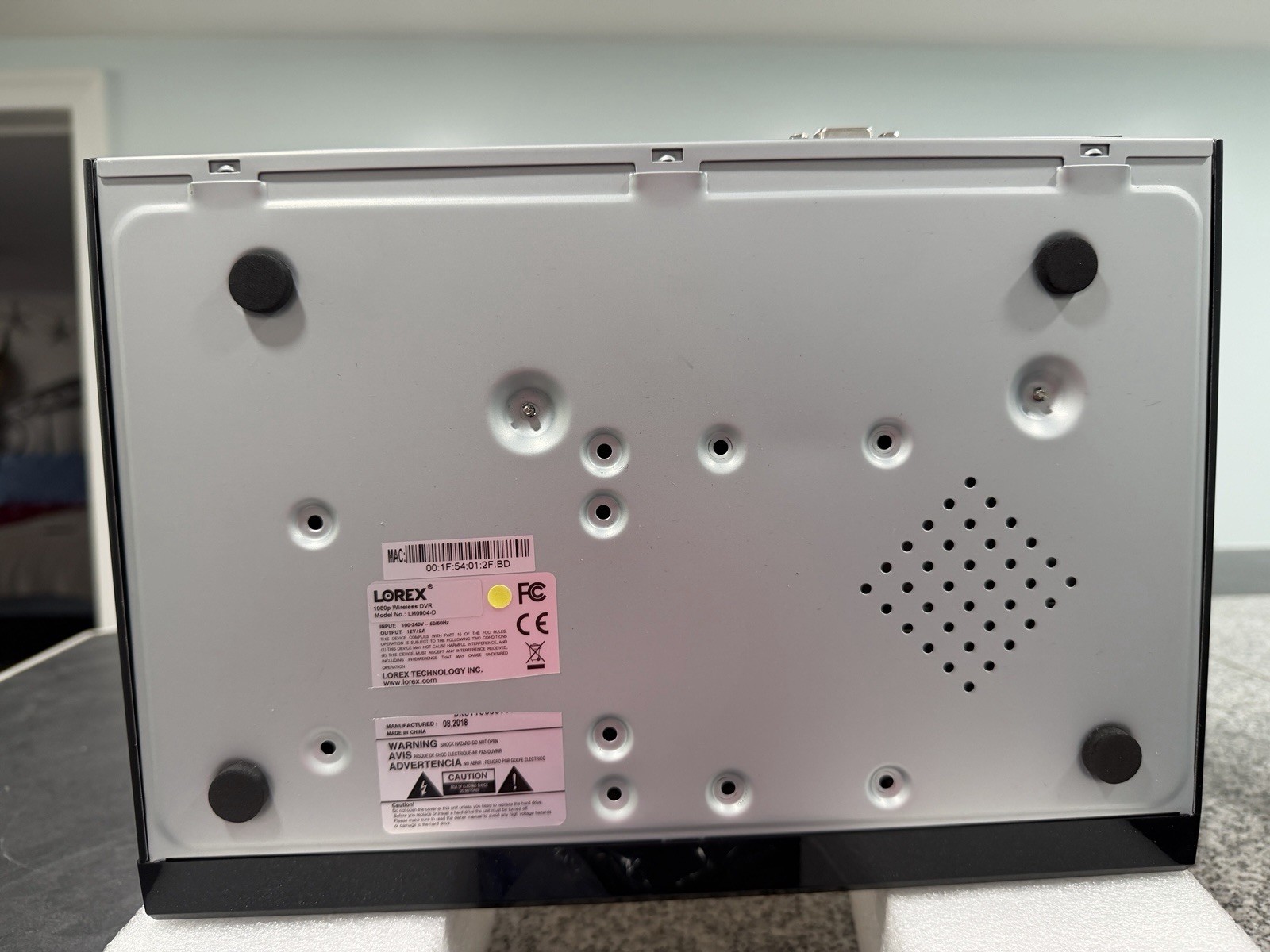 Lorex LH0904-D Wireless DVR HD 1080P