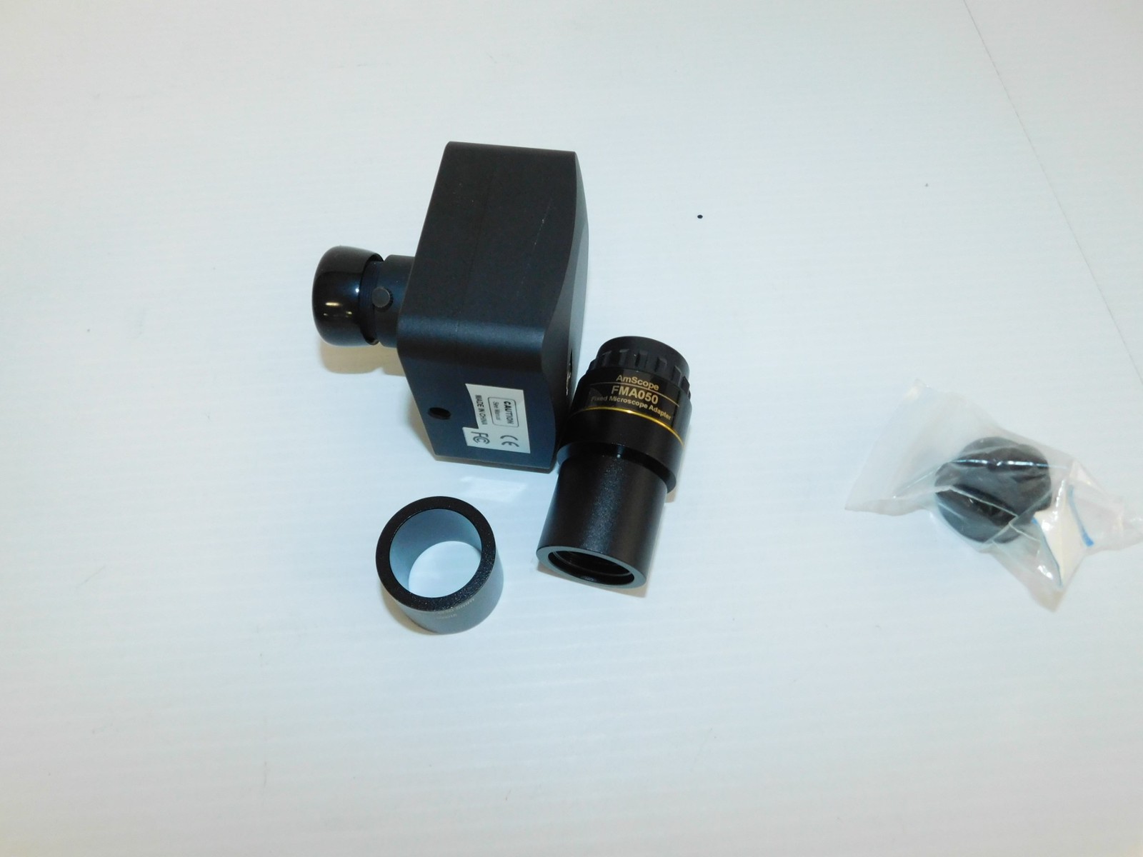 AMSCOPE MICROSCOPE EYEPIECE CAMERA MODEL MU1400 & FMA050 ADAPTER - NEW? (AFD125)