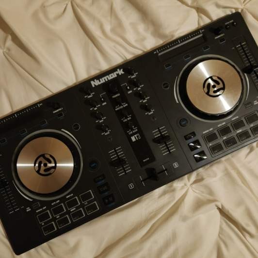 Numark Mixtrack 3 | 2-Deck, 2-Channel DJ Controller | USB Type-B | 16 Pads