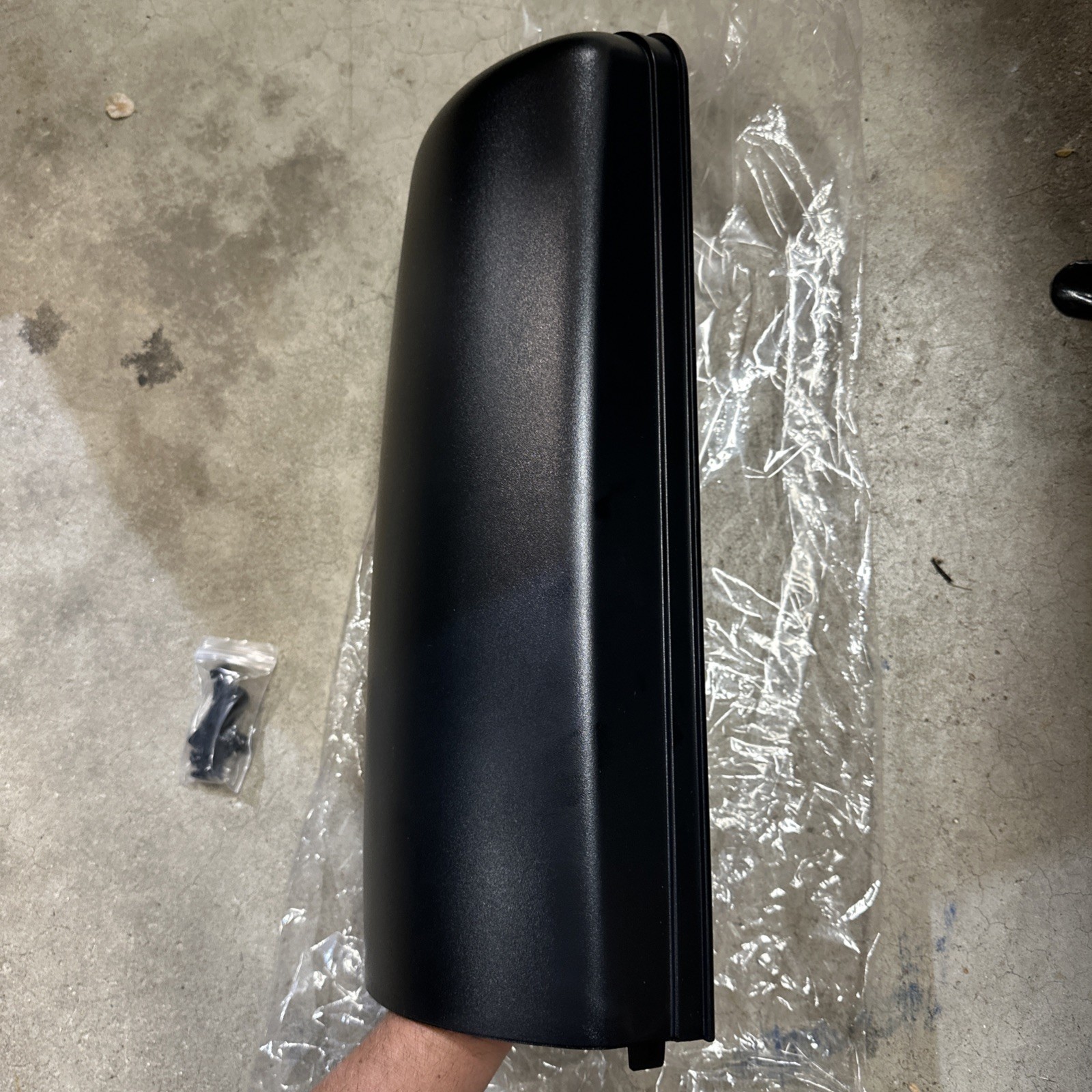 FREIGHTLINER TL28715 LEFT MIRROR COVER A1