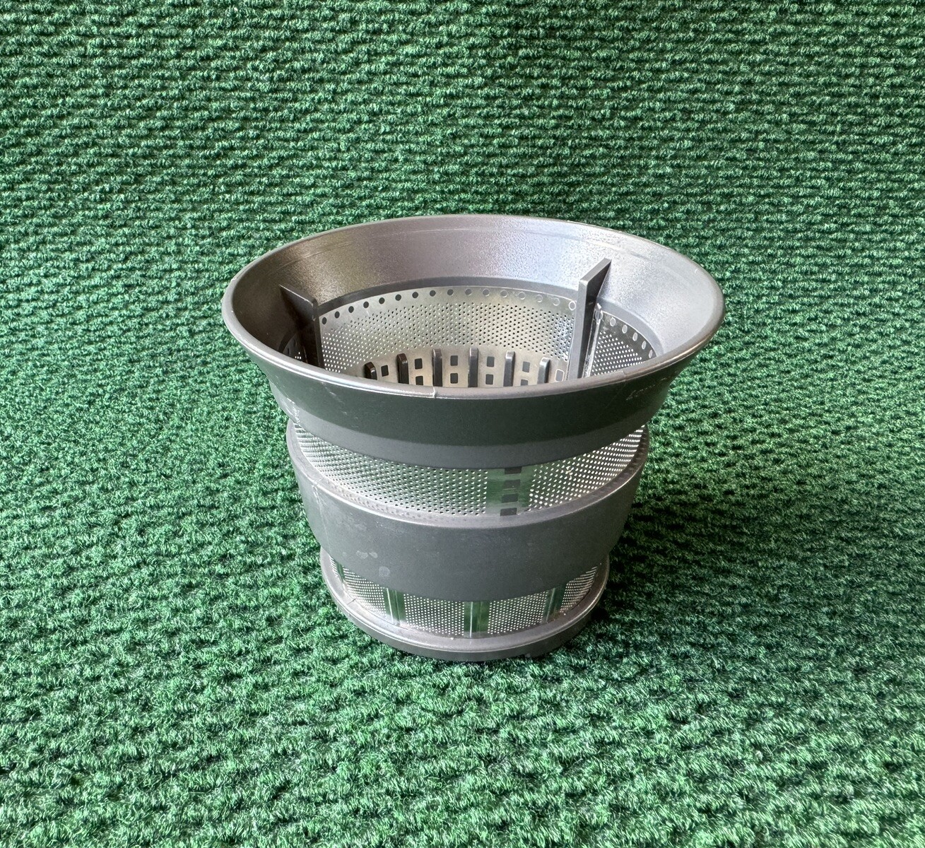 KVJ0111 KitchenAid Maximum Extraction Juicer Replacement Part Low Pulp Strainer