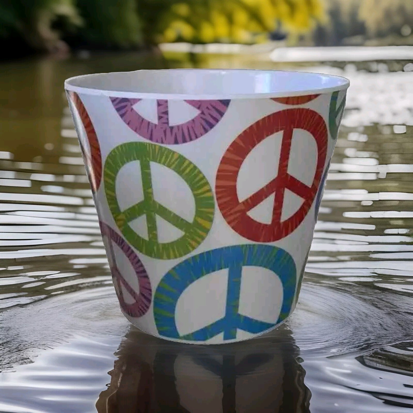 Peace Melamine Pot Plnnter Container 4 1/2"H X 5"Opening