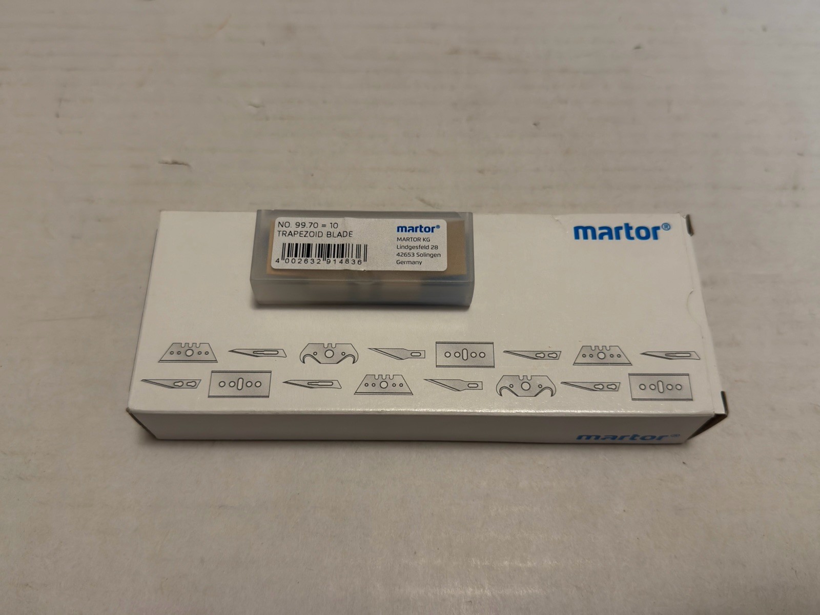 Brand New Martor 99.70 Trapezoid Blades 10 Packs (100 Total Blades)