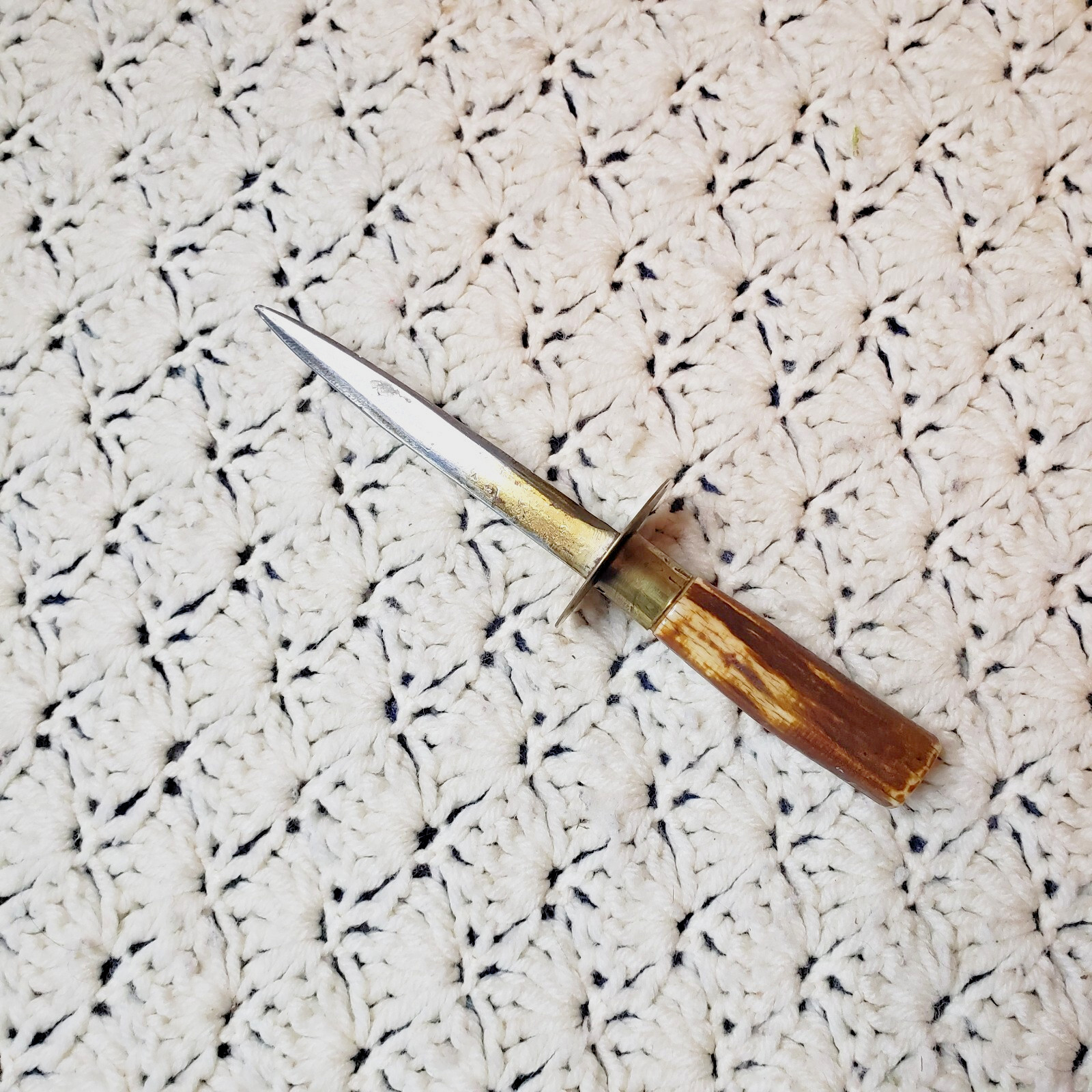Vtg Pommel Stag Grip Made in USA Fixed Stilleto Trench Dagger Fighting Knife