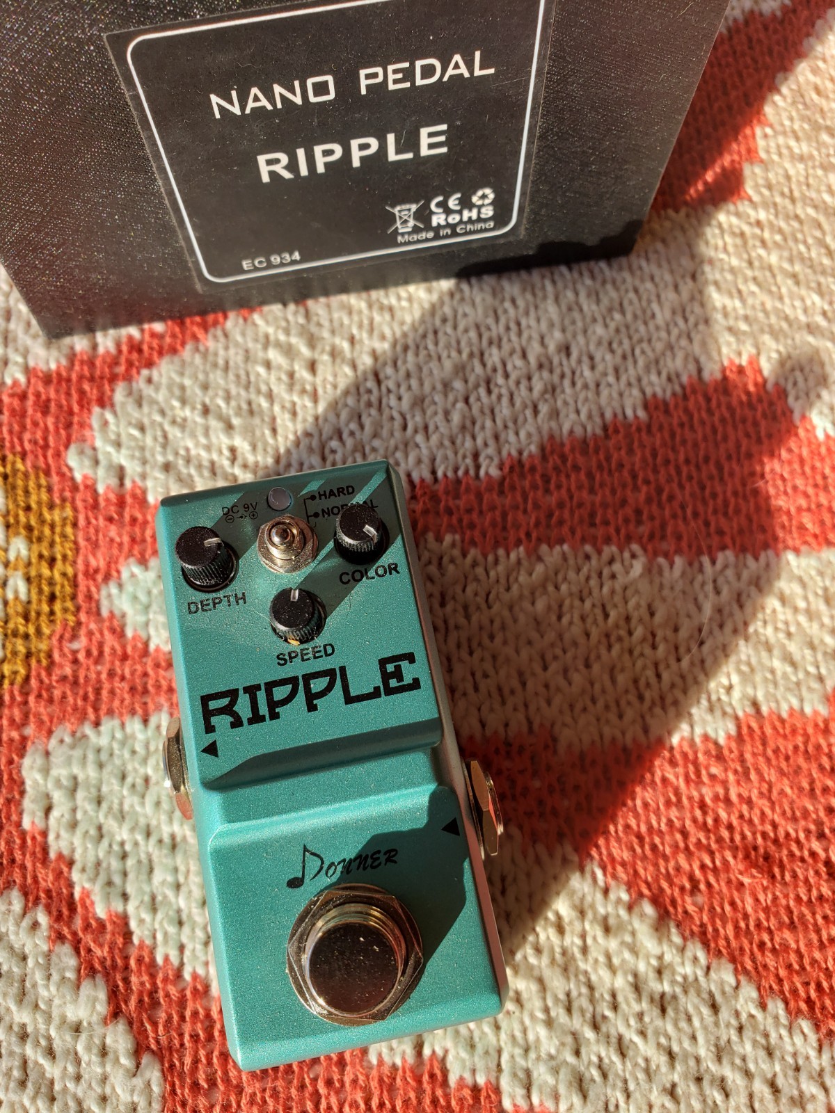 Ripple Tremolo Pedal By Donner