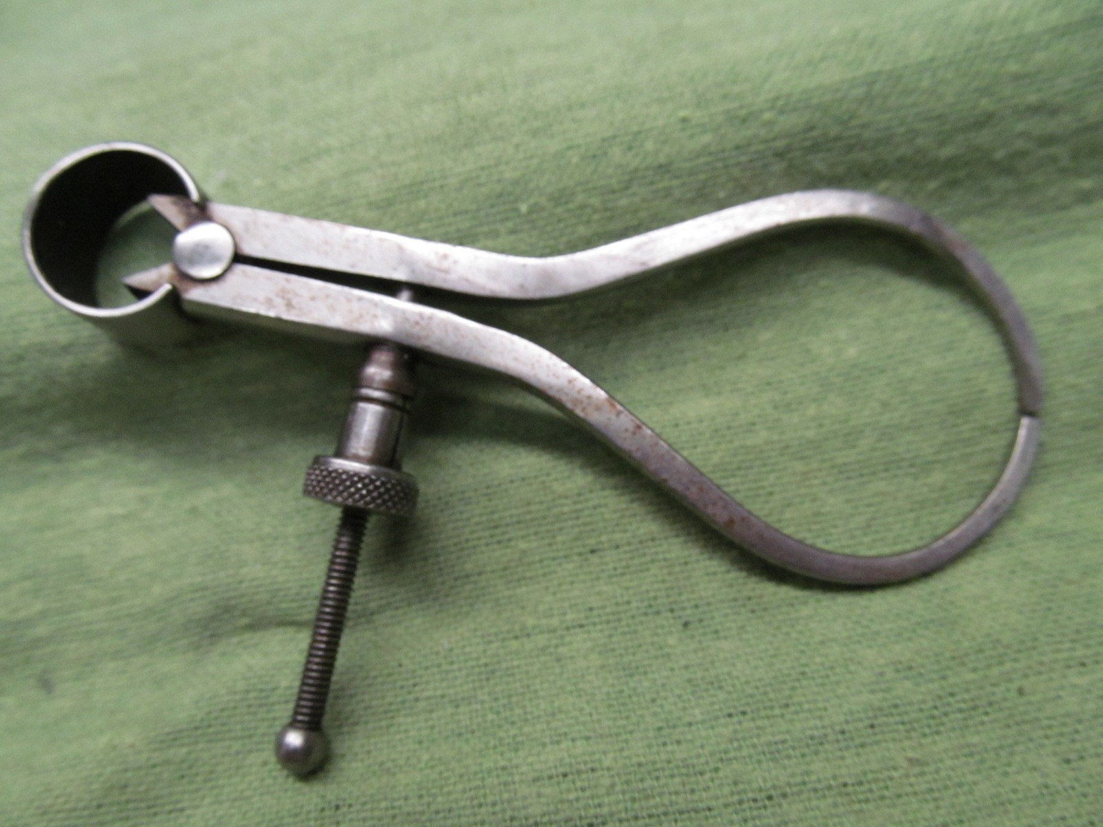 L.S. Starrett 3" Fey Style Outside Caliper No. 75 w/Quick Adjusting Spring Nut