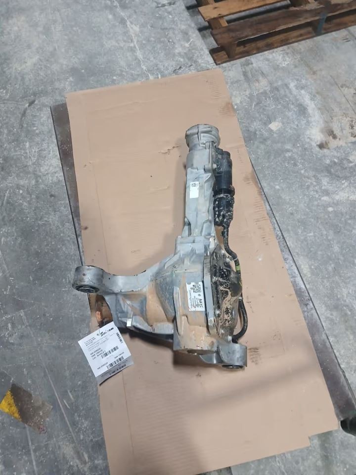 Suburbn15 2025 Carrier 3166755