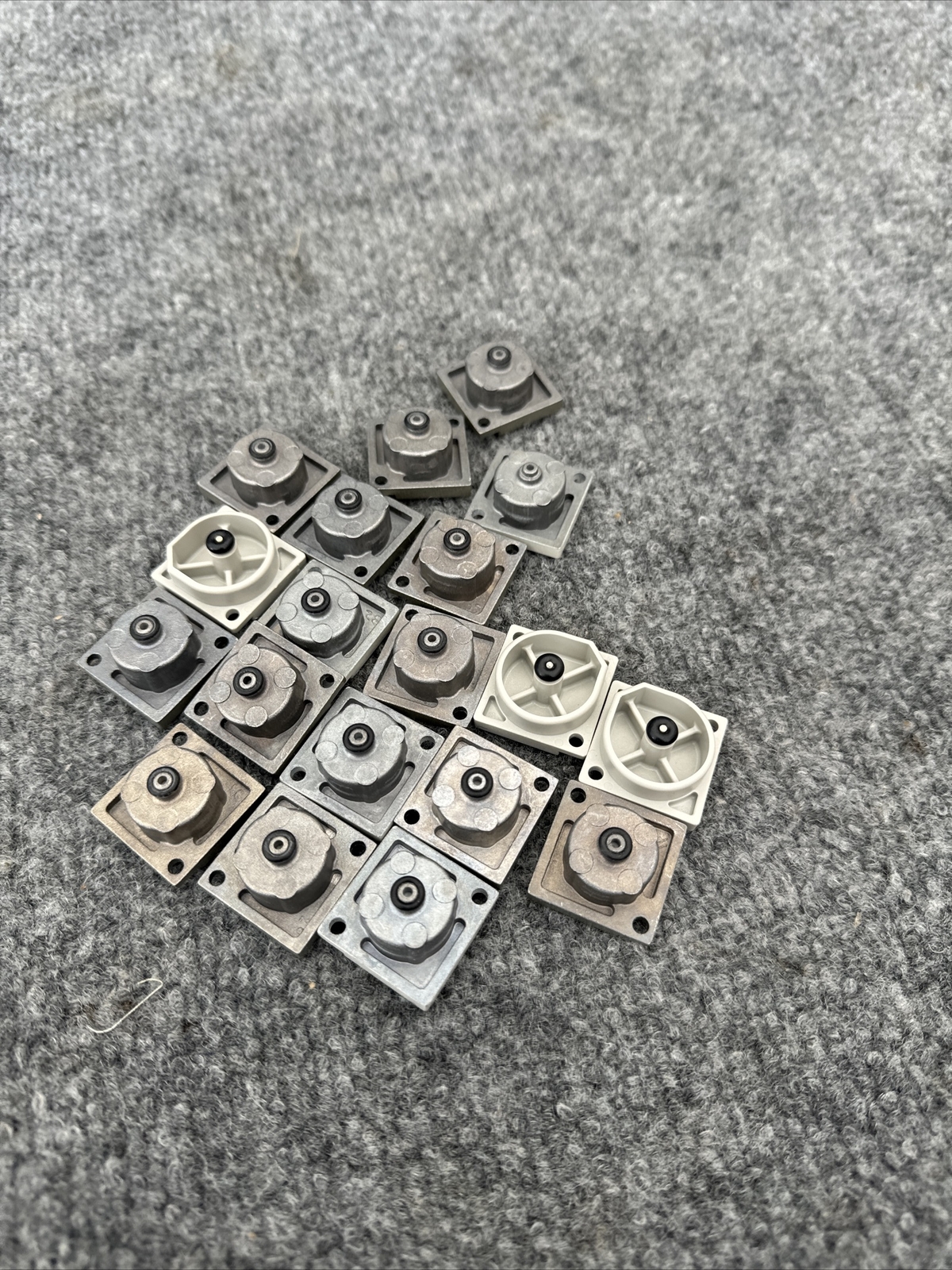 Lot of 18- SMC GC3 Embedded Pressure Gauge Filler Block New
