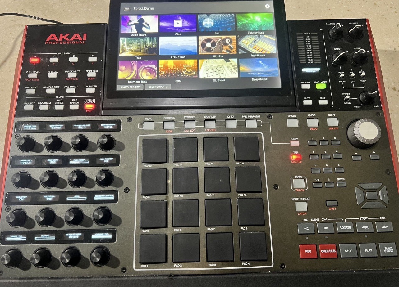 Akai Professional MPC-X Standalone Sampler and Sequencer