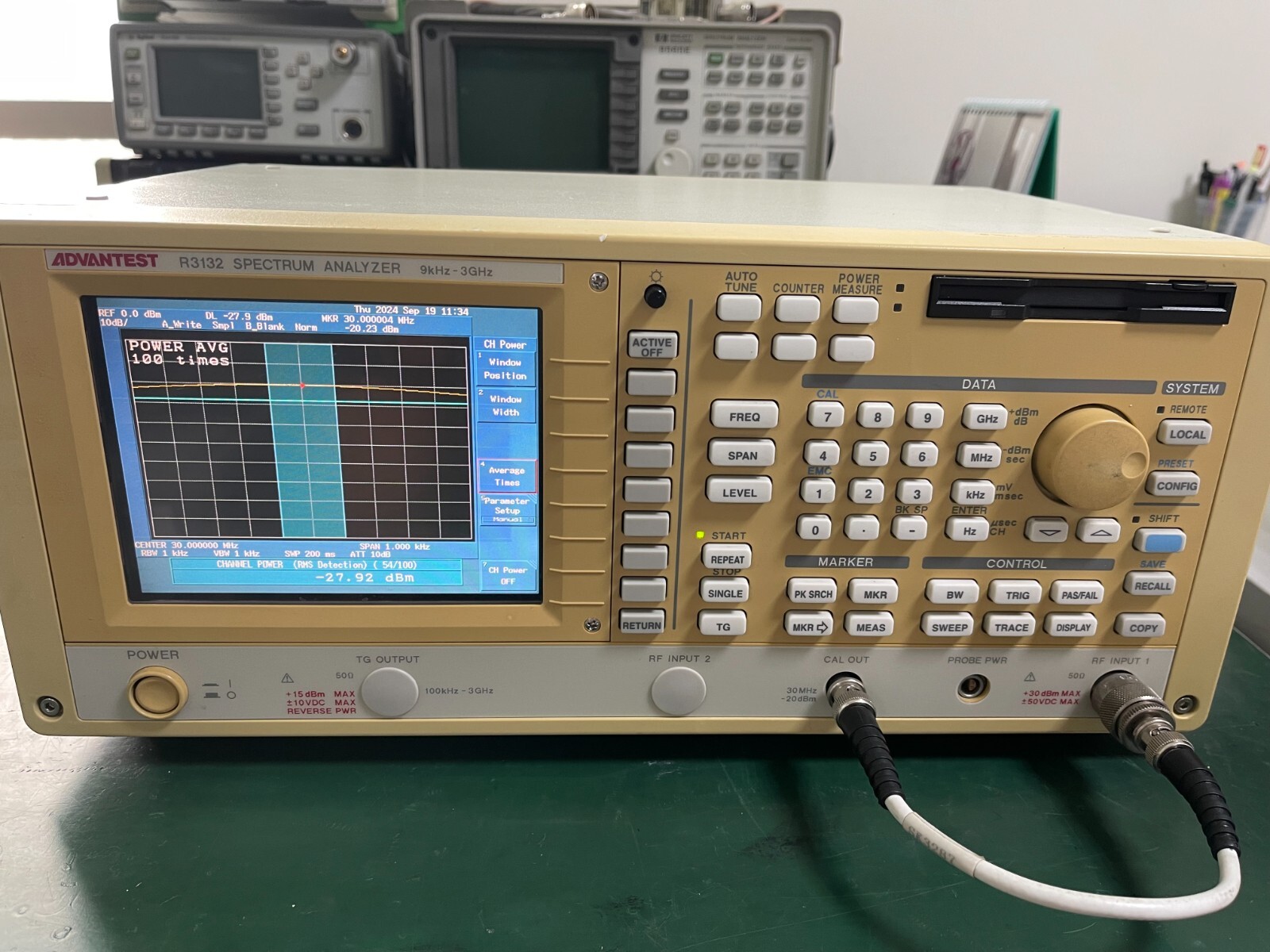Advantest R3132 Spectrum Analyzer 9KHz - 3GHz