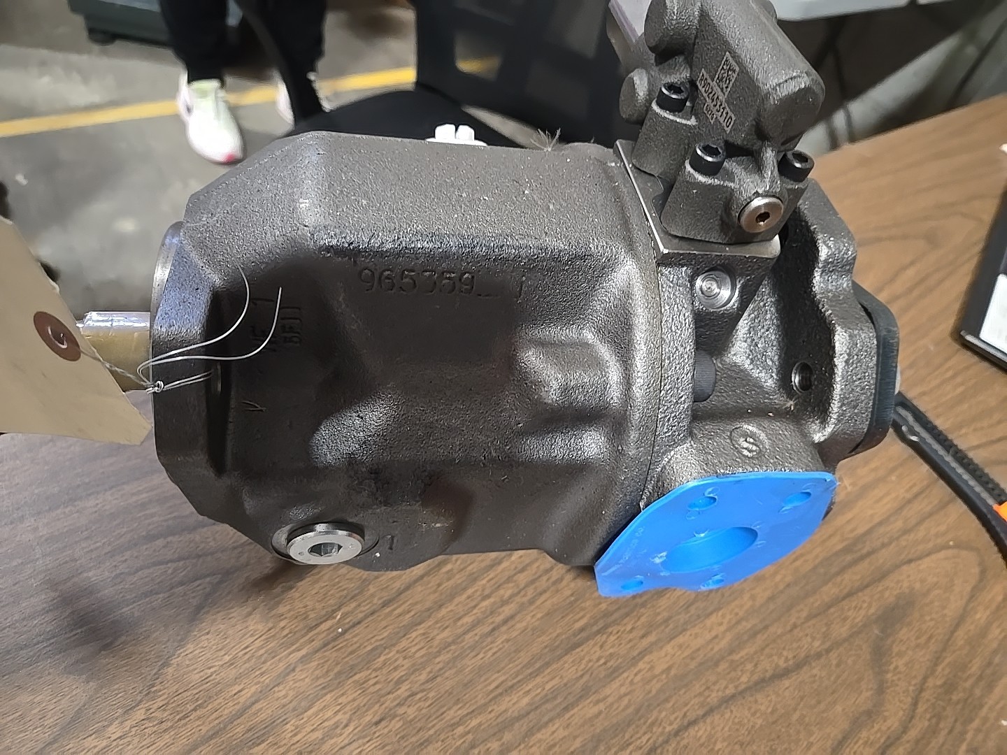 REXROTH AXIAL PISTON PUMP R910964862 NEW
