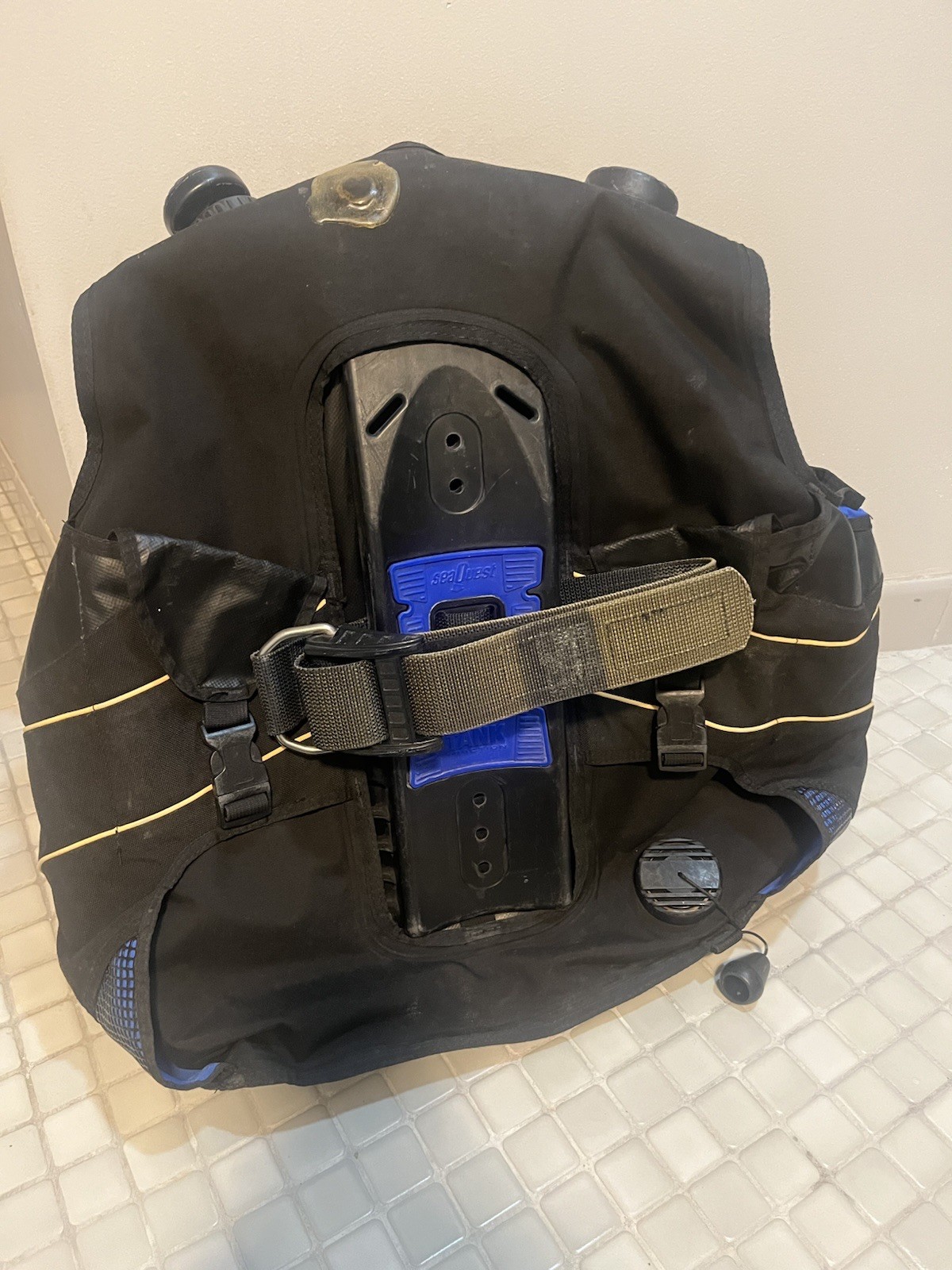 Sea Quest Latitude Weight Integrated Buoyancy Compensator