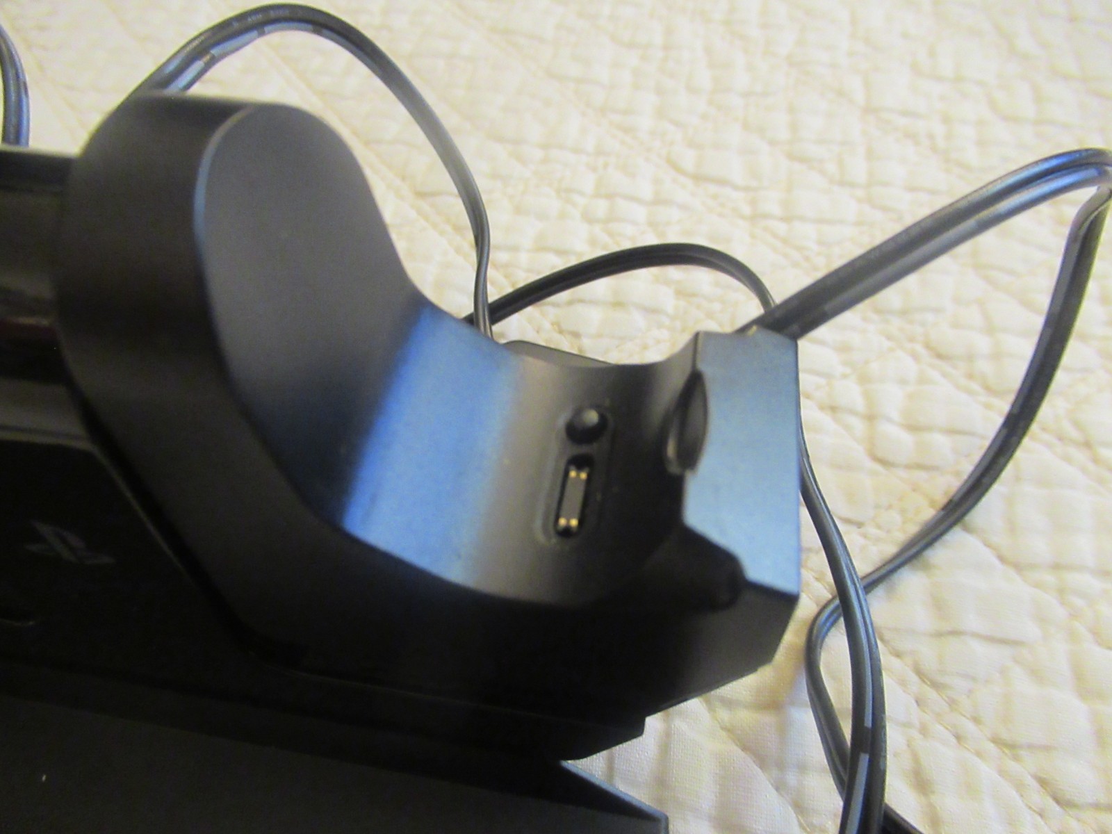 PlayStation 4 PowerA DualShock Controller Charging Dock (Open Box) (Tested)