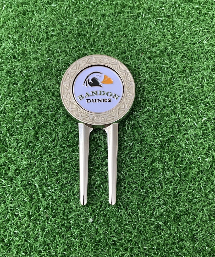 Bandon Dunes Logo Golf Ball Marker & 🧲 Divot Repair Tool