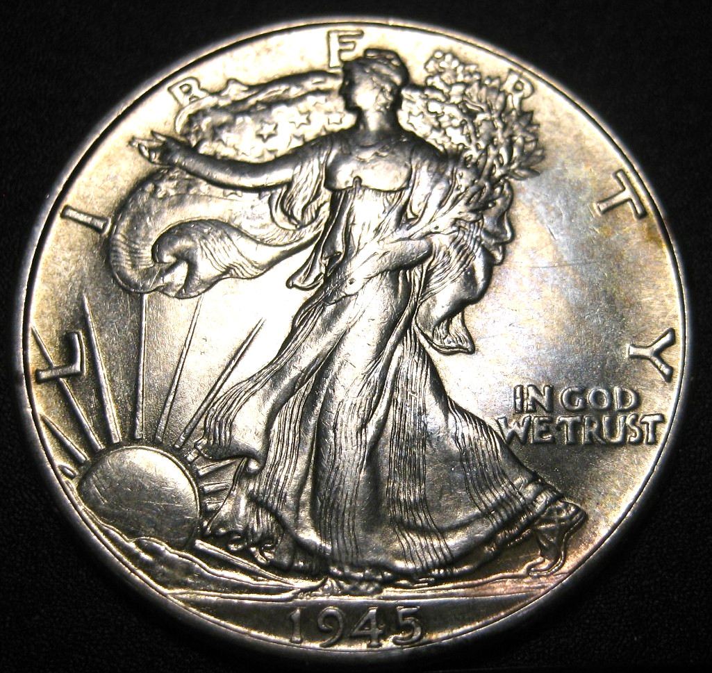 1945 WALKING LIBERTY SILVER HALF DOLLAR - UNCIRCULATED (d)