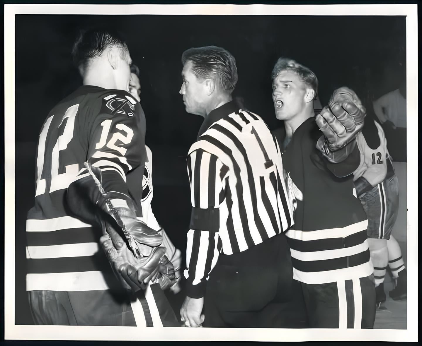 HOCKEY PHOTO PRINT NHL Eddie Litzenberger & Bobby Hull CHICAGO BLACK HAWKS