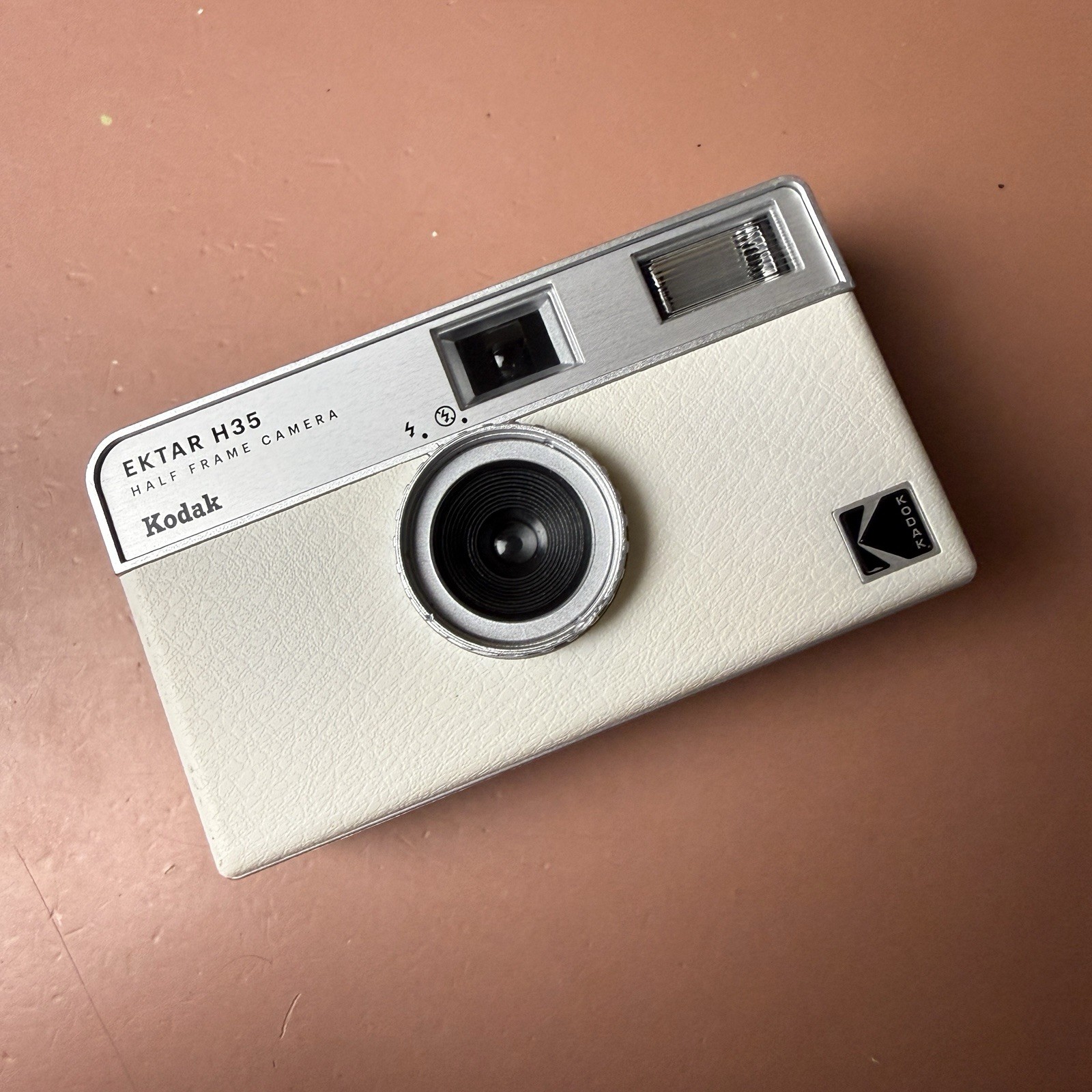 Kodak Ektar H35 Half Frame 35mm Point And Shoot Film Camera WORKS