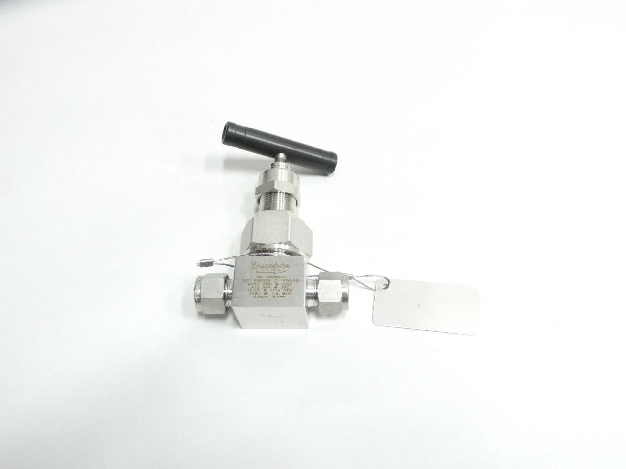 Swagelok SS-6NBS6-G-55540 Manual Stainless Needle Valve 6000psi 3/8in Tube