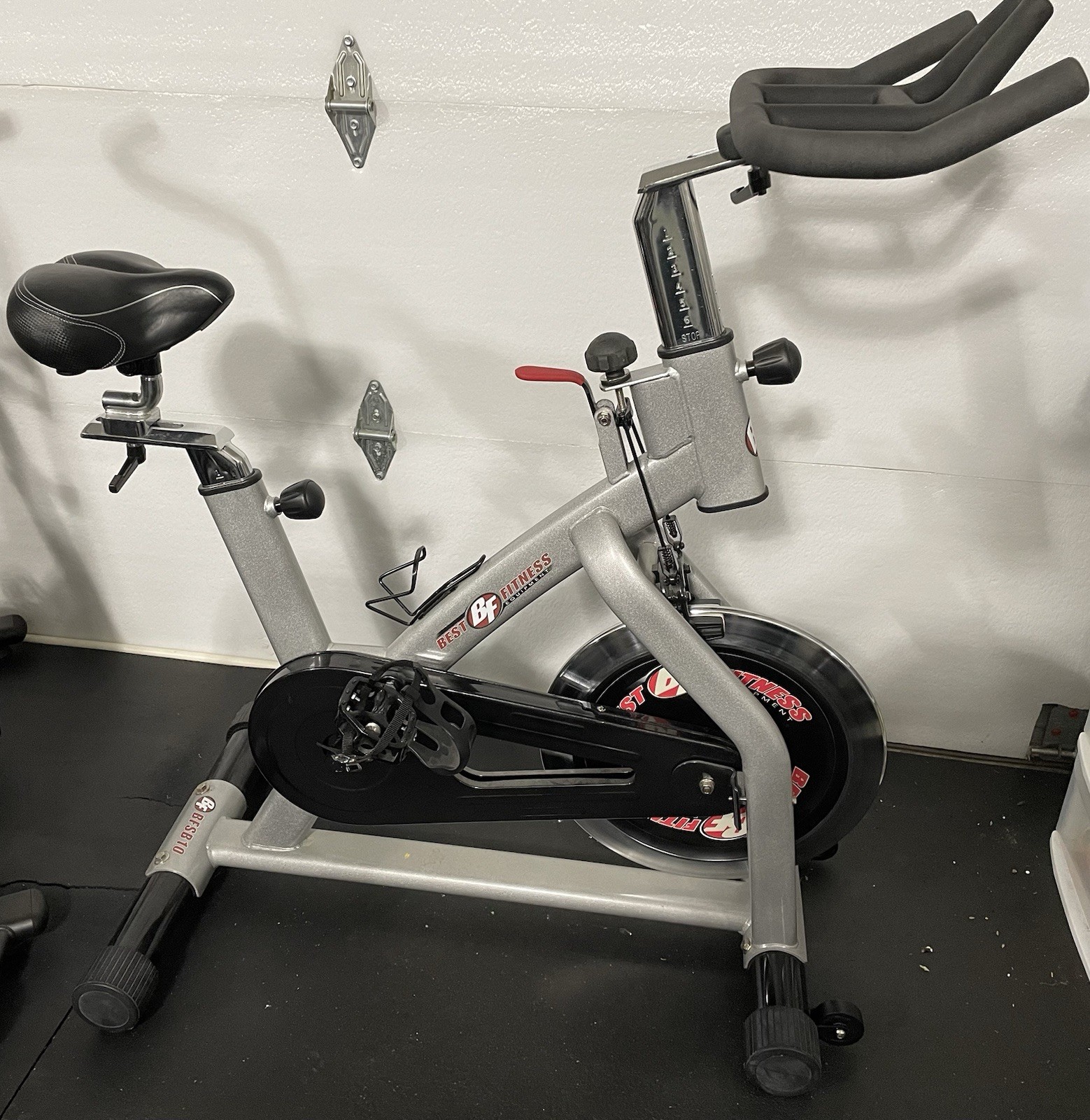 Best Fitness BFSB10 Indoor Cycling Bike 44 Lb Heavy Flywheel