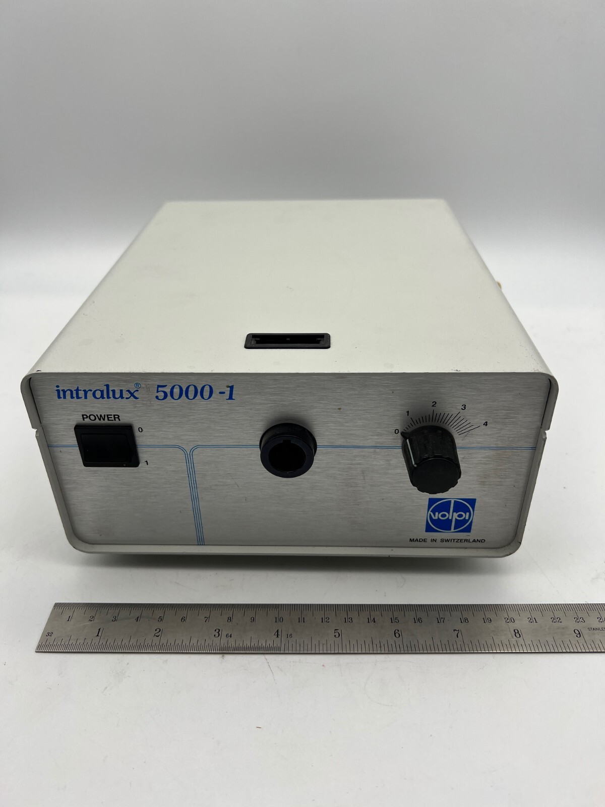 VOLPI Intralux 5000-1 Illuminator Fiber Optic Light Source 121 V 185 W 10256 USA