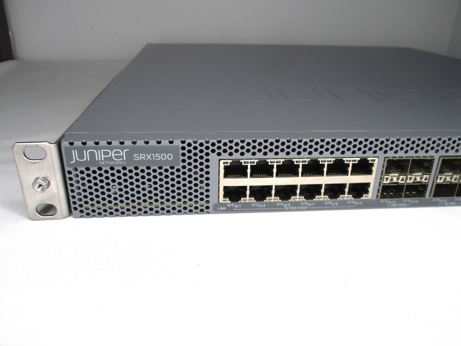 Juniper SRX1500-AC 16x 1G & 4x 10G SFP+ Ports Network Services Gateway Firewall