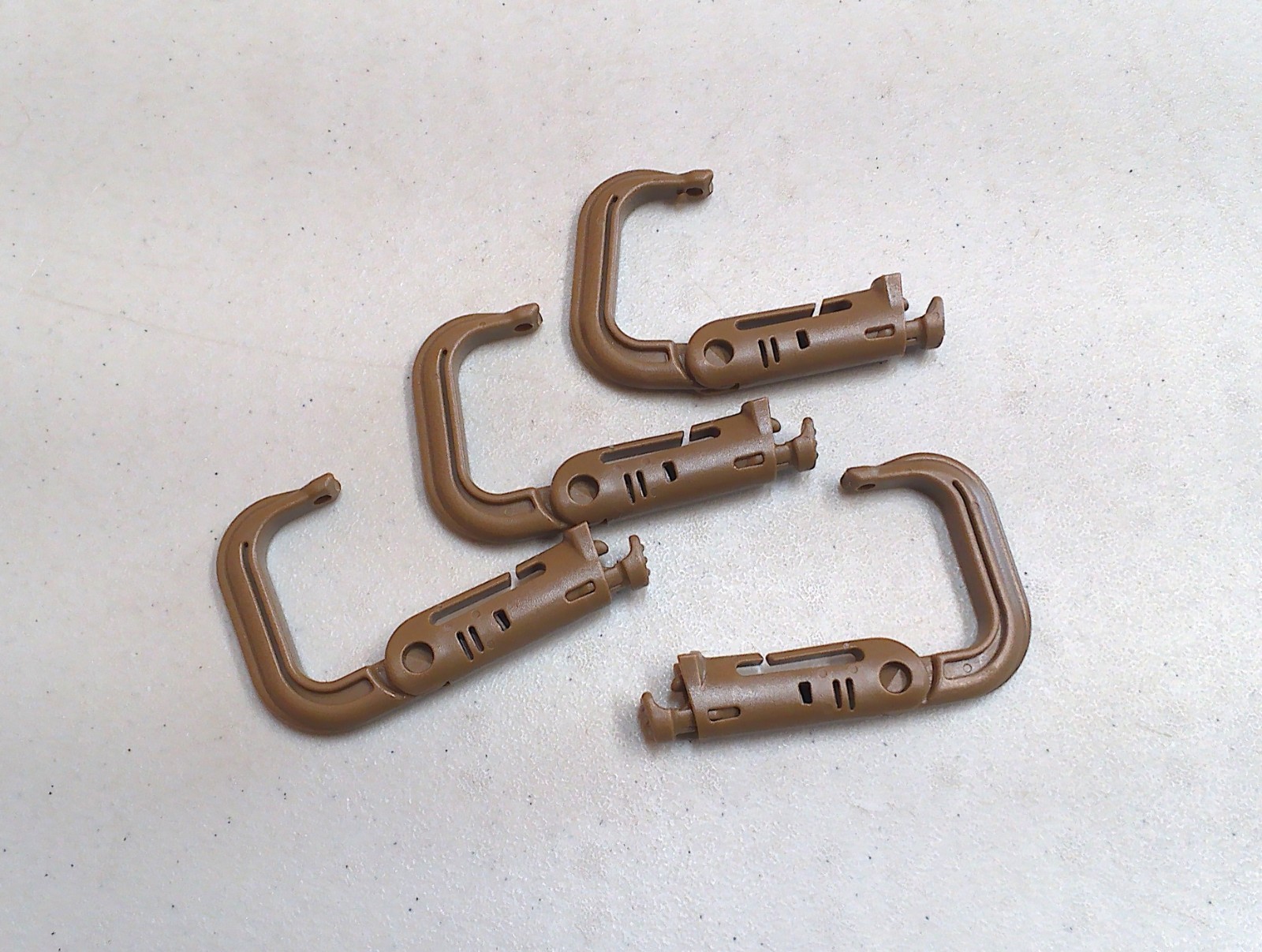 Lot of 4 Coyote Brown Tactical MOLLE Grimloc Locking D-Ring Carabiners