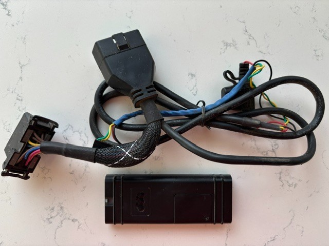 Phillips Connect EZTrac™ VS 4LU LTE GPS Vehicle Tracker – Working When Removed