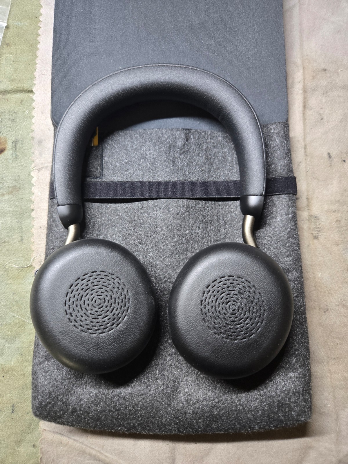 Jabra Evolve2 75 Wireless Headset - Black, USB-C, UC Compatibility