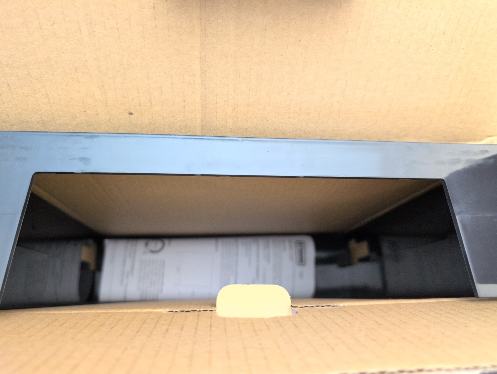 Strong SM-RBX-14-BKT, VersaBox Recessed Dual Layer Flat Panel Solution
