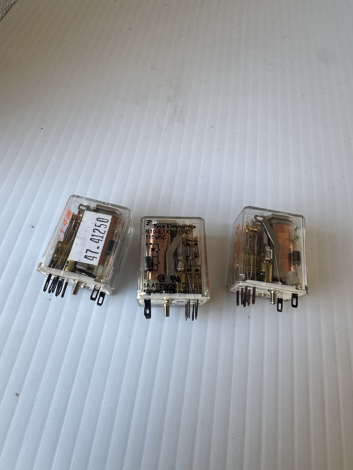 Lot Of 3. TE CONNECTIVITY R10-E1X2-115V / R10E1X2115V