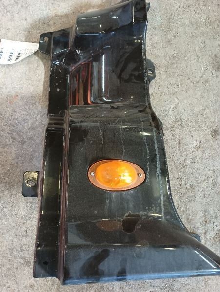 A18-64504-000 Cascadia Driver Cowl Panel Fender Extension   (10482546