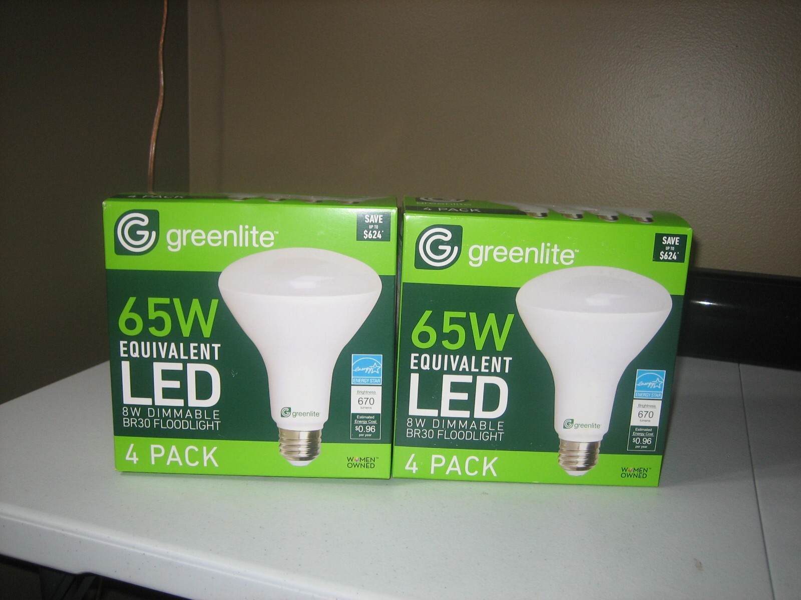 2 x 4 Pack Greenlite LED BR30 Dimmable 8 Watt Floodlight Bulbs 670 Lumens 65W Eq