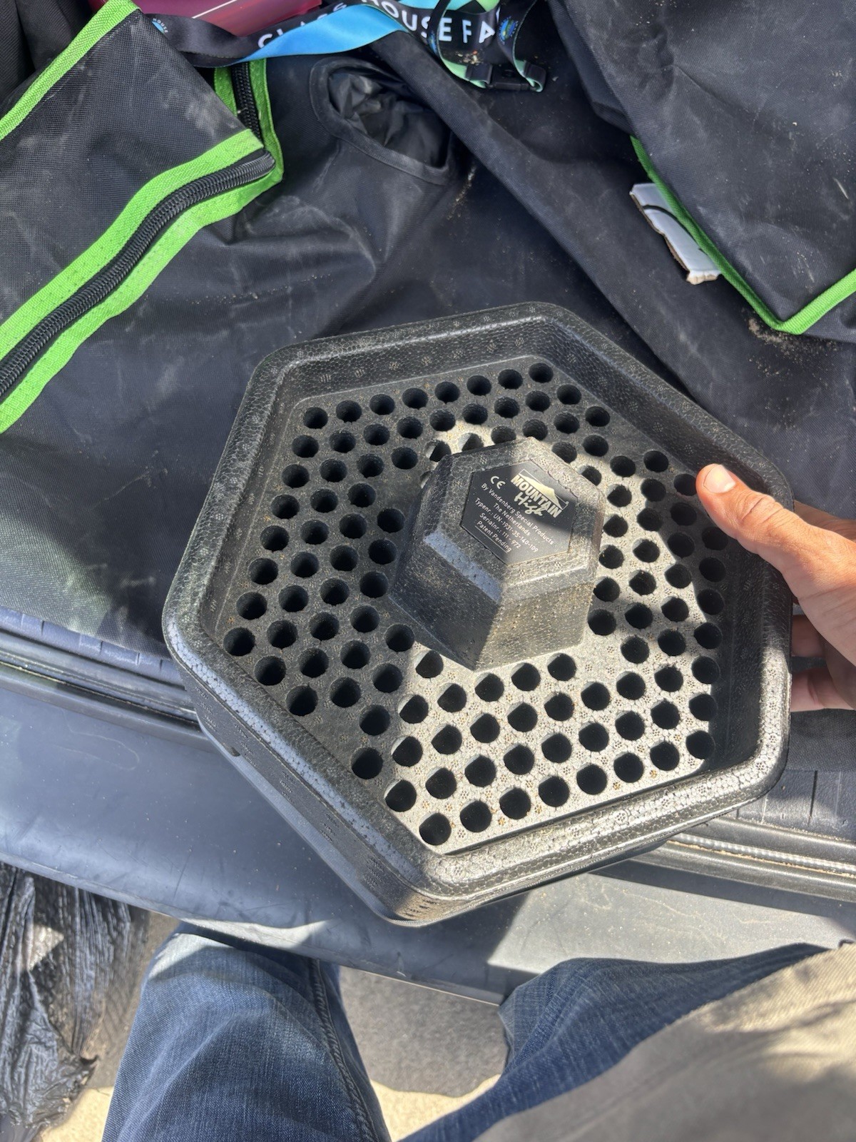 CoolBox 120 holesfilling unit for Small 11/4 Cones®