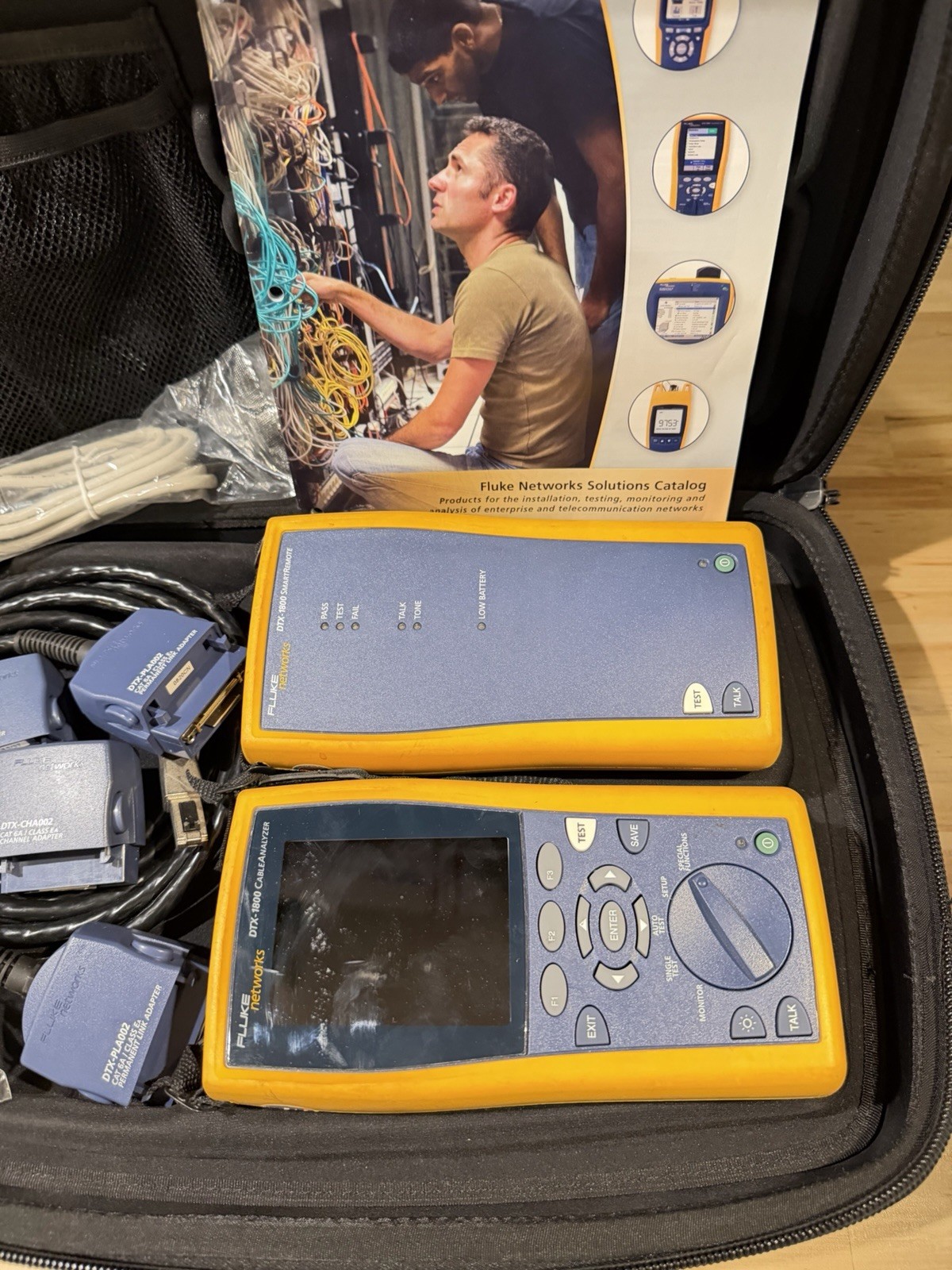 FLUKE NETWORKS DTX-1800 DTX CABLE ANALYZER KIT & PLA002 (TESTED) -FREE SHIPPING
