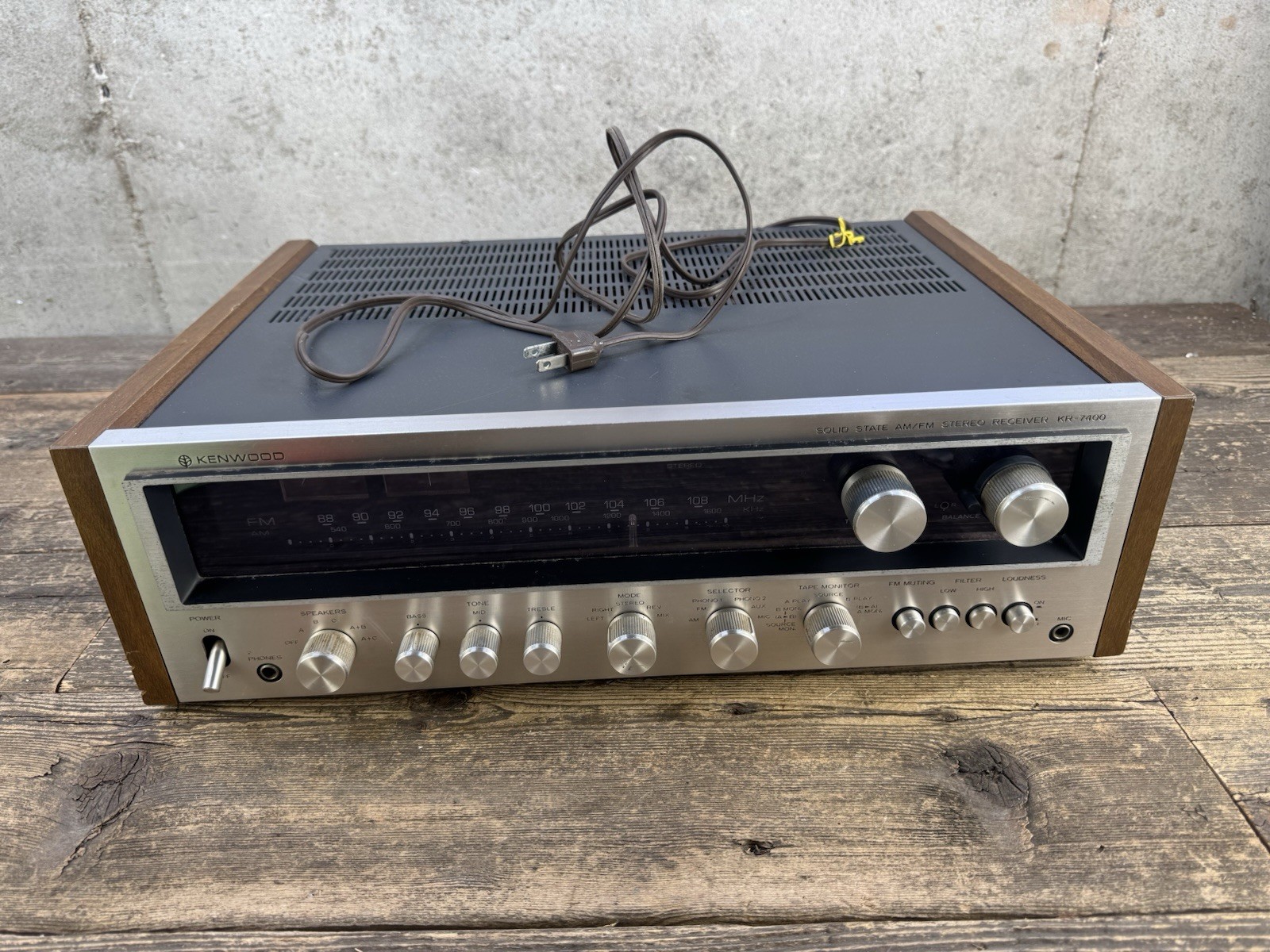 Kenwood KR7400 Receiver Solid State Vintage Working Condition