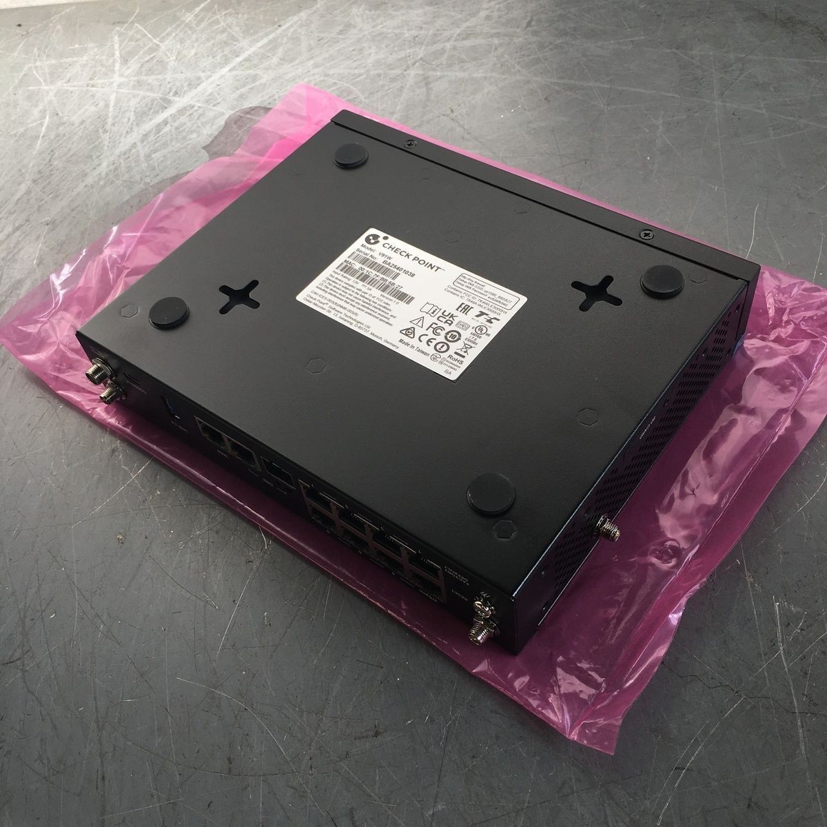 Check Point SW Technologies V91W Commercial Grade Security Gateway 🔥New🔥