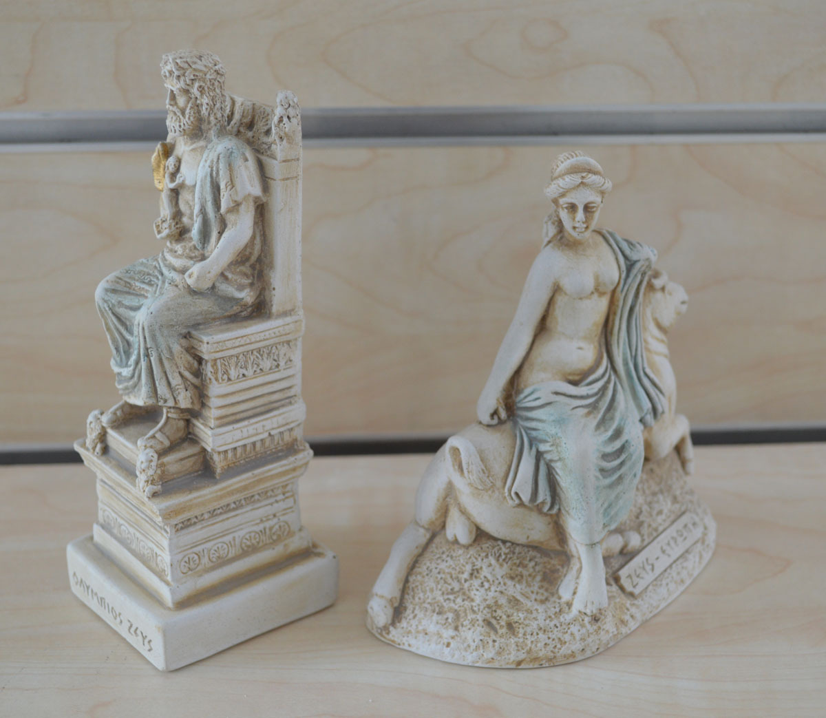 Zeus and Europe sculpture set artifacts